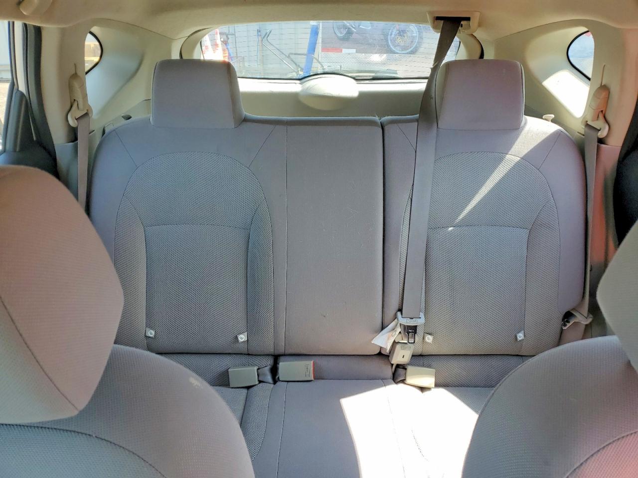 2013 Nissan Rogue S Серебряный vin: JN8AS5MV1DW612975