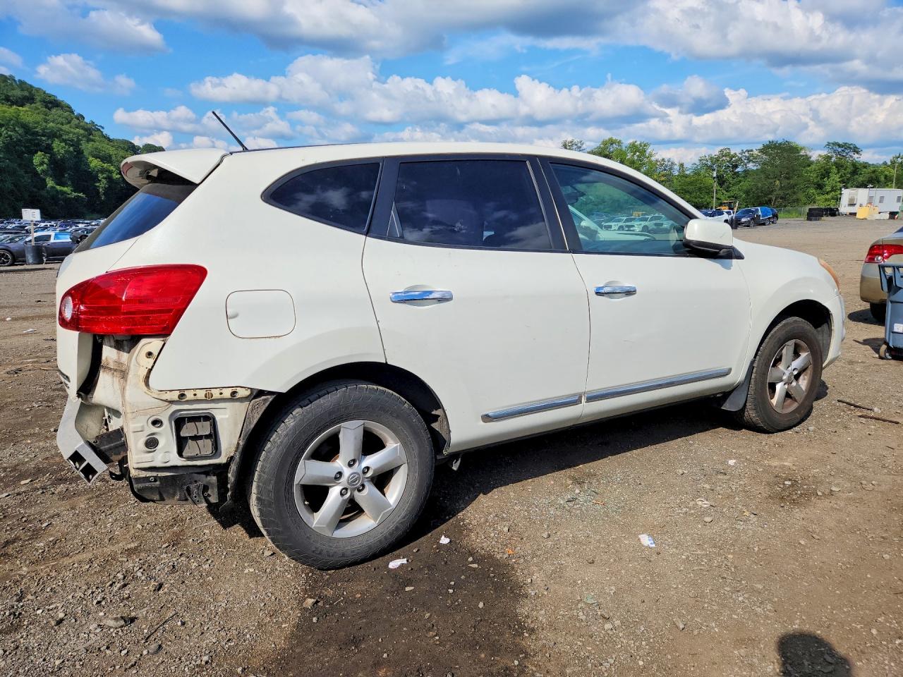 2013 Nissan Rogue S White vin: JN8AS5MV1DW619330