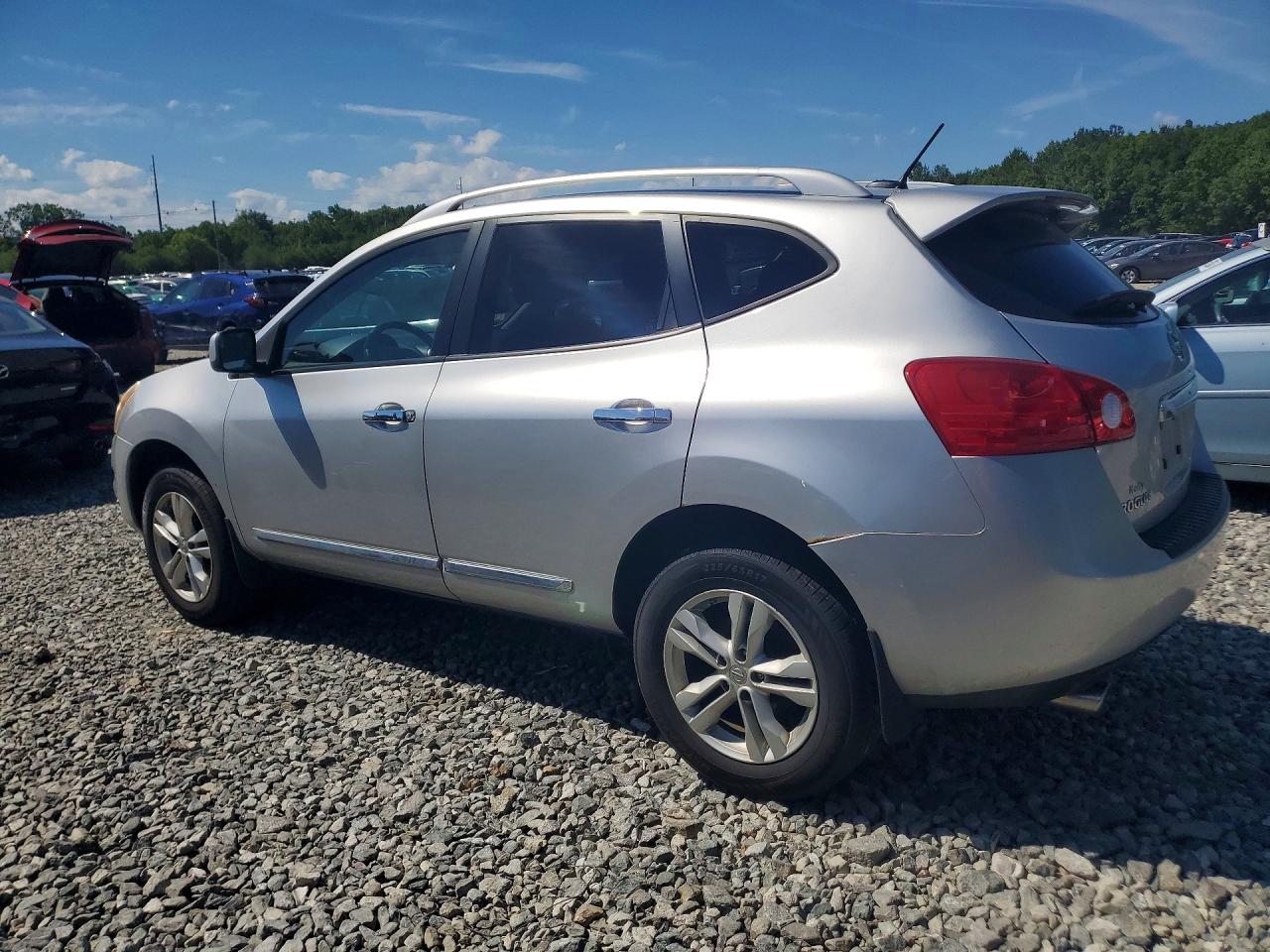 2013 Nissan Rogue S Серебряный vin: JN8AS5MV1DW624172