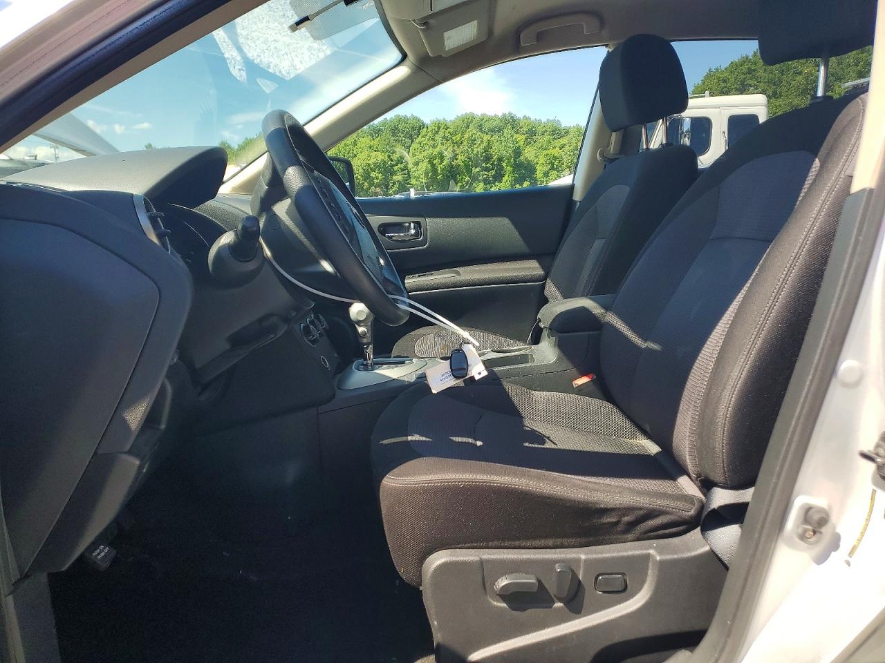 2013 Nissan Rogue S Серебряный vin: JN8AS5MV1DW624172