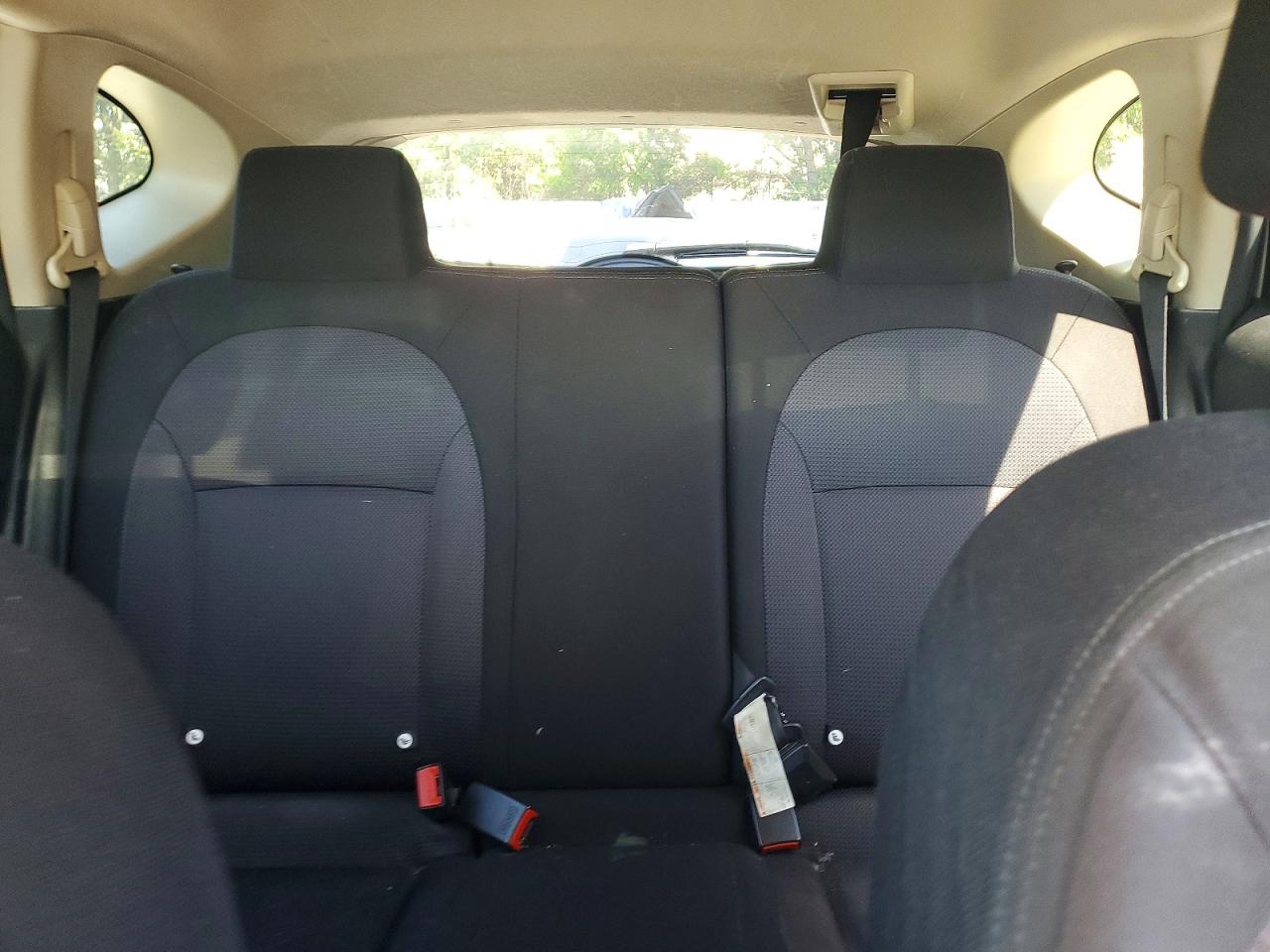 2013 Nissan Rogue S Серебряный vin: JN8AS5MV1DW624172