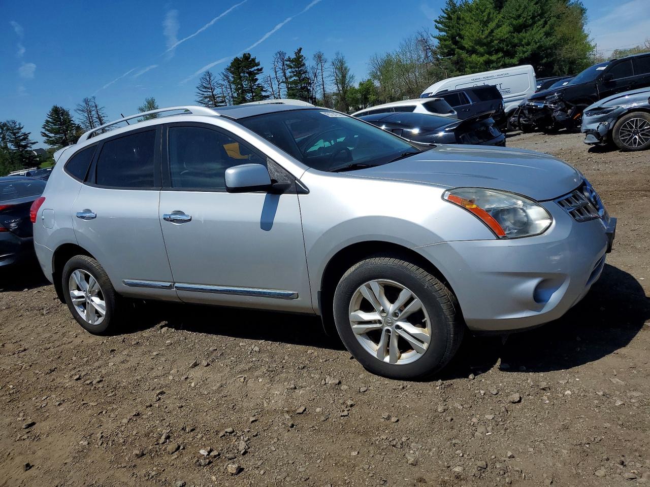 2013 Nissan Rogue S Silver vin: JN8AS5MV1DW626097