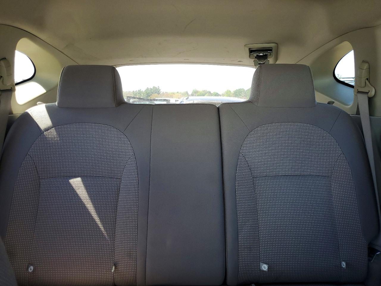 2013 Nissan Rogue S Silver vin: JN8AS5MV1DW626097
