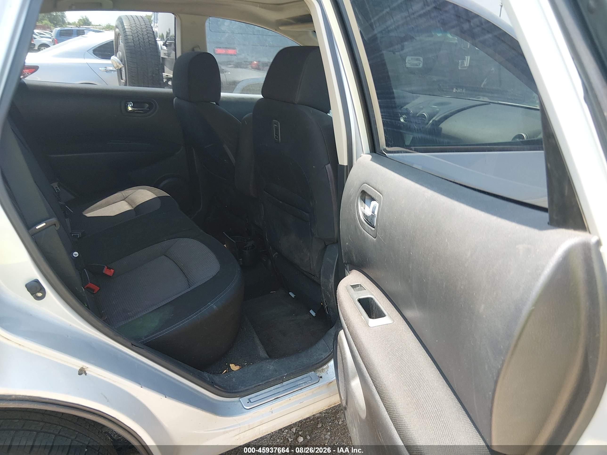 2013 Nissan Rogue Sv Silver vin: JN8AS5MV1DW630795