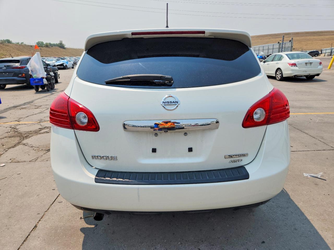 2013 Nissan Rogue S White vin: JN8AS5MV1DW664087