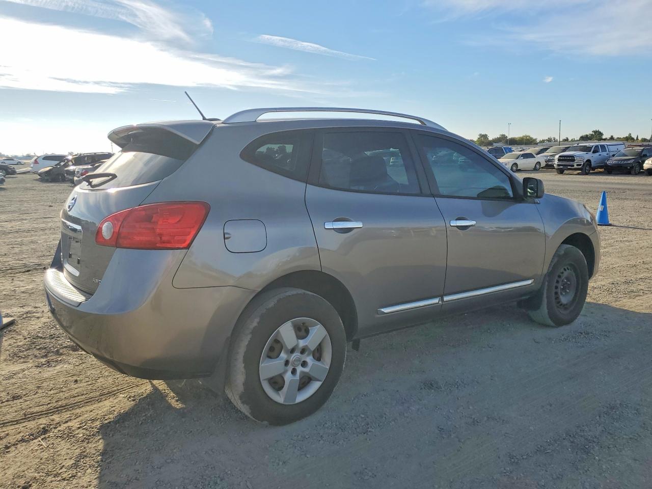 2014 Nissan Rogue Select S Gray vin: JN8AS5MV1EW711622