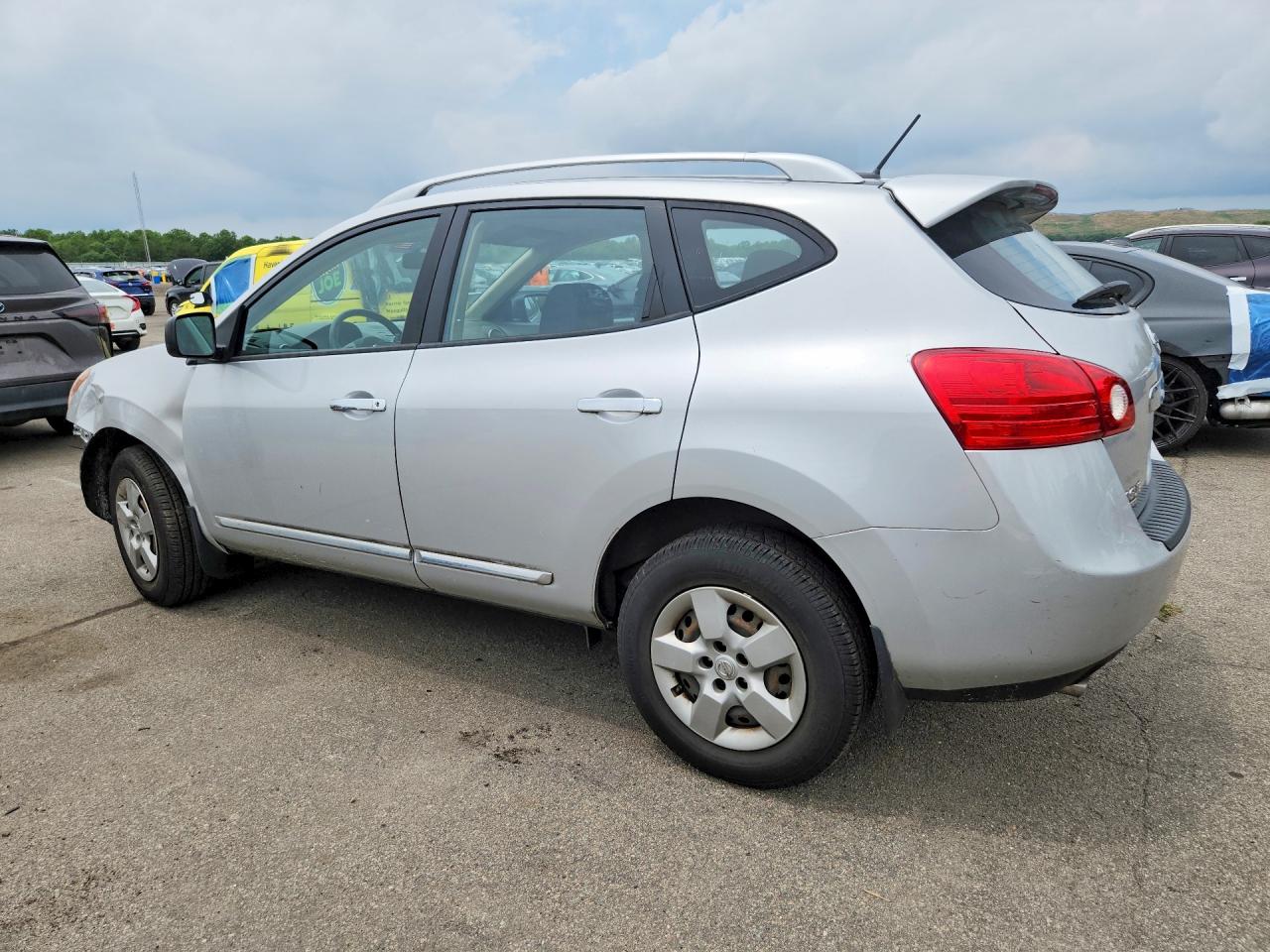 2014 Nissan Rogue Select S Silver vin: JN8AS5MV1EW715475