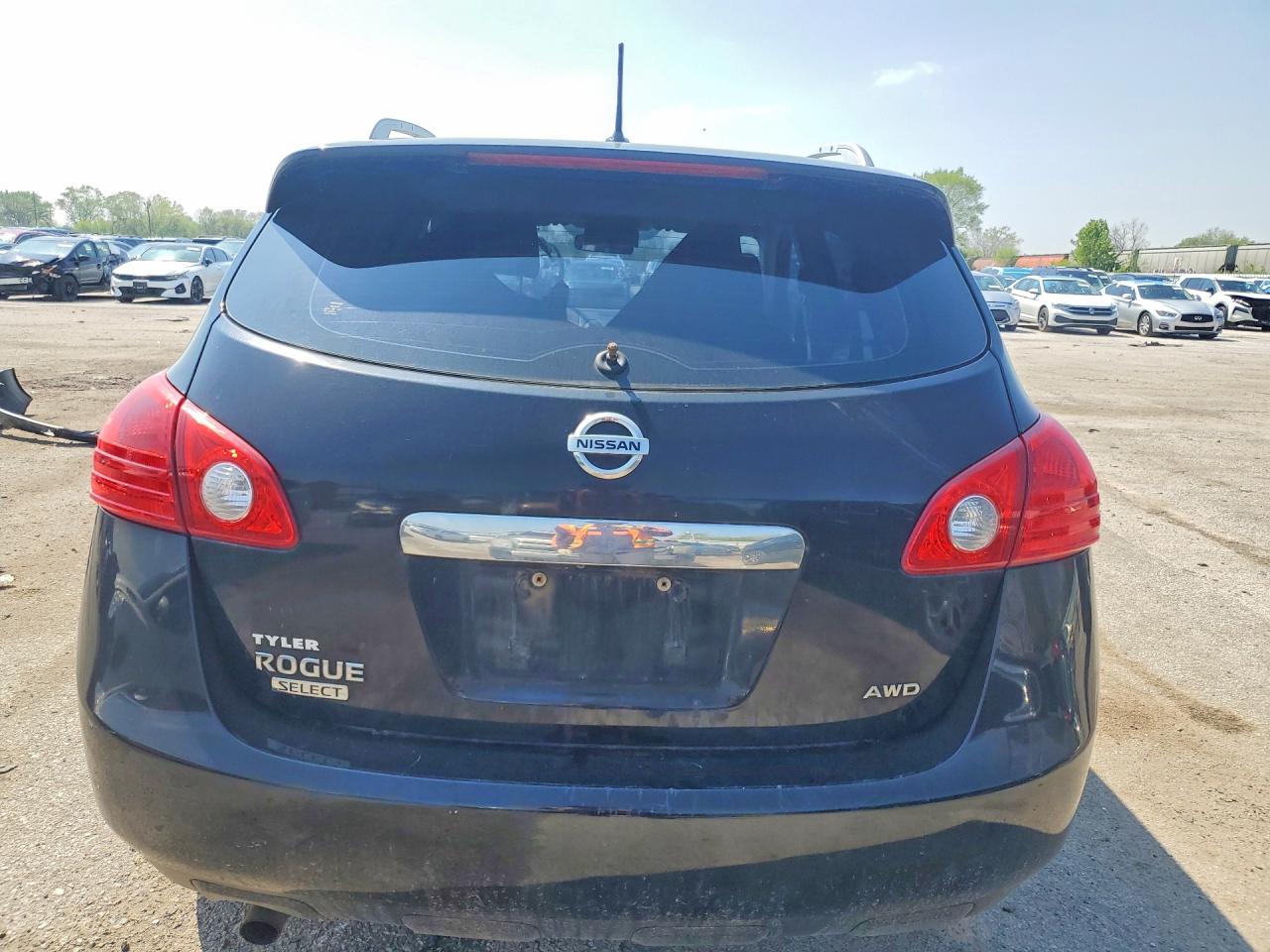 2015 Nissan Rogue Select S Black vin: JN8AS5MV1FW251136
