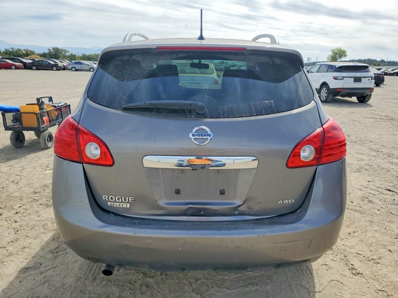 2015 Nissan Rogue Select S Серый vin: JN8AS5MV1FW753760