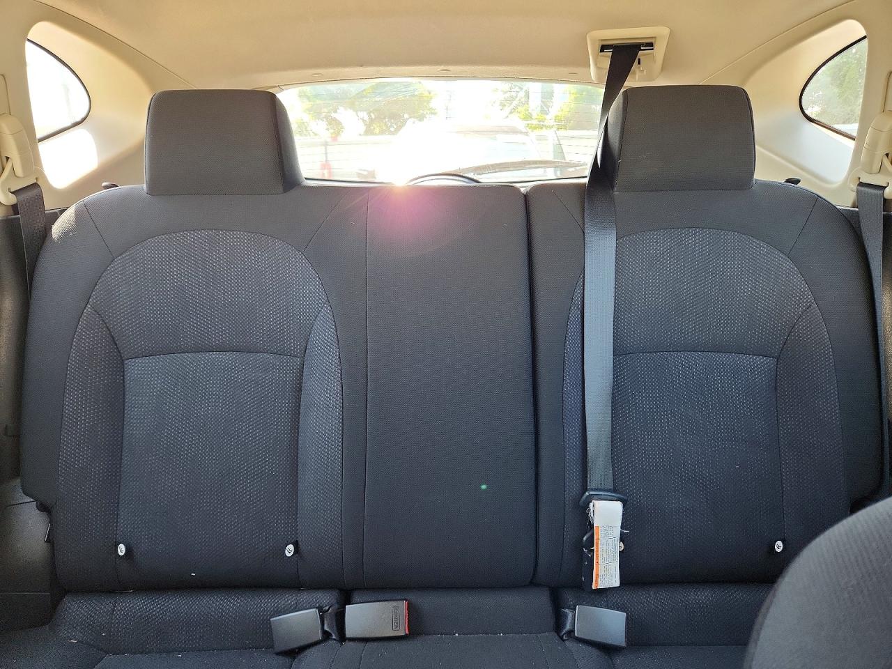 2015 Nissan Rogue Select S White vin: JN8AS5MV1FW753824