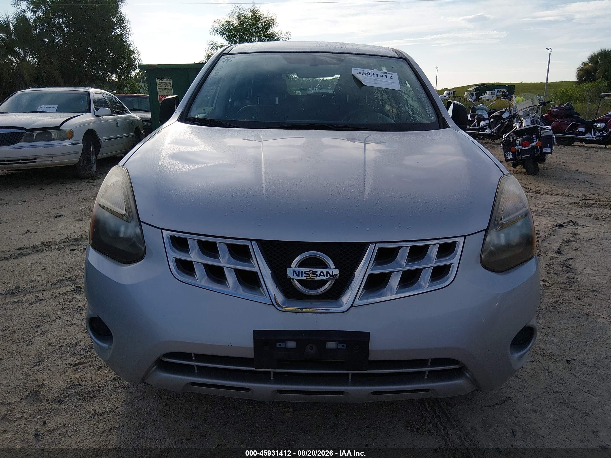 2015 Nissan Rogue Select S Silver vin: JN8AS5MV1FW758876