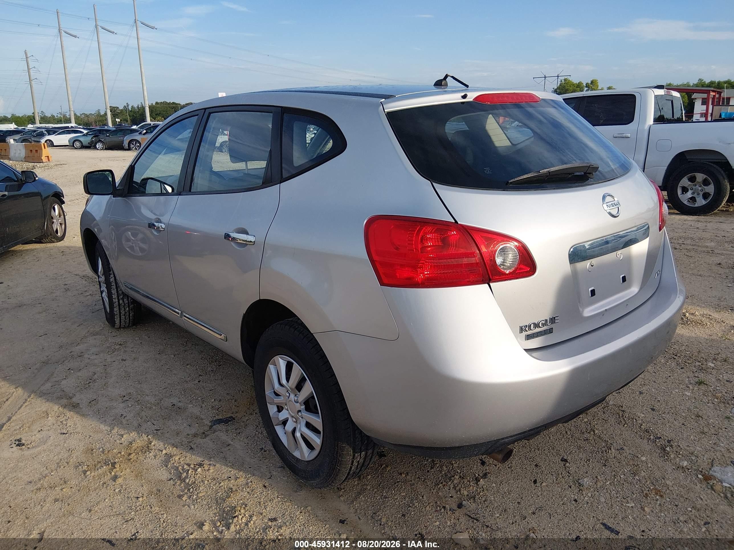 2015 Nissan Rogue Select S Silver vin: JN8AS5MV1FW758876