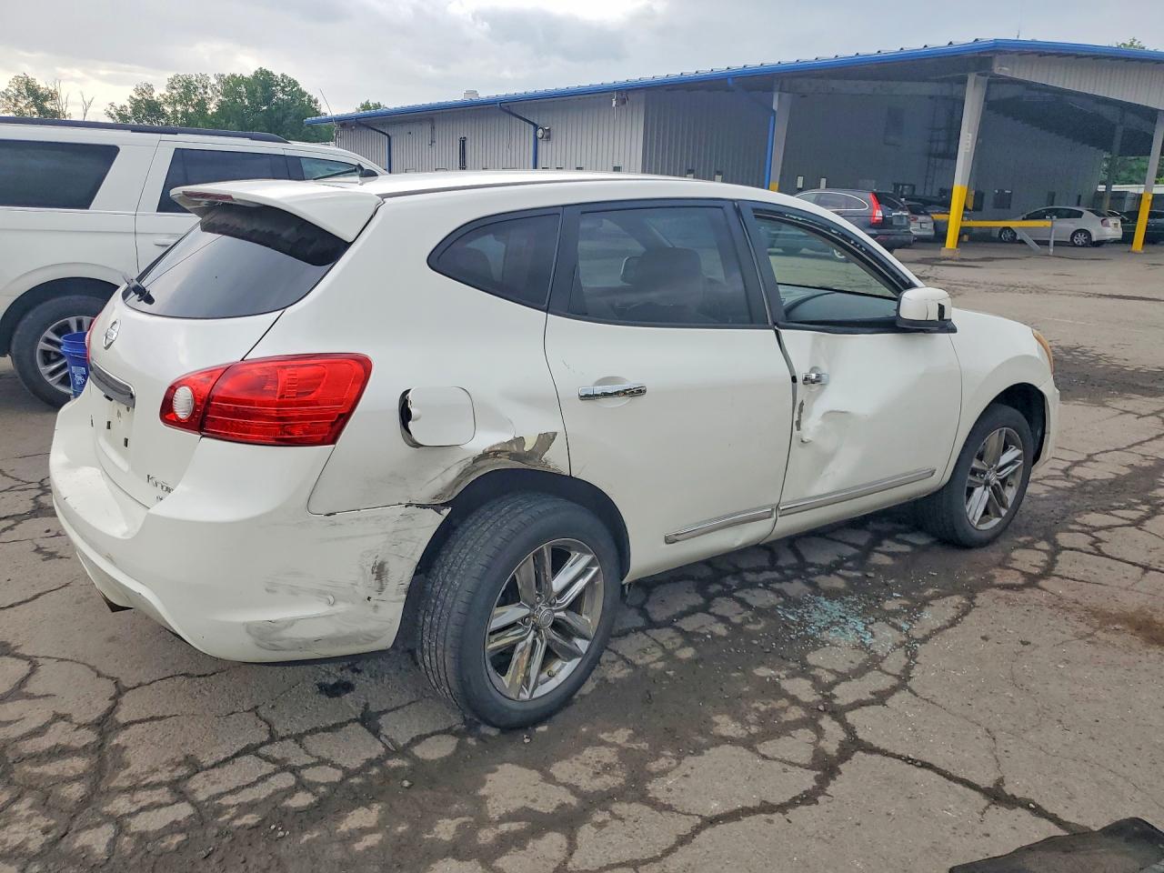 2011 Nissan Rogue S/sv/krom Белый vin: JN8AS5MV2BW259238