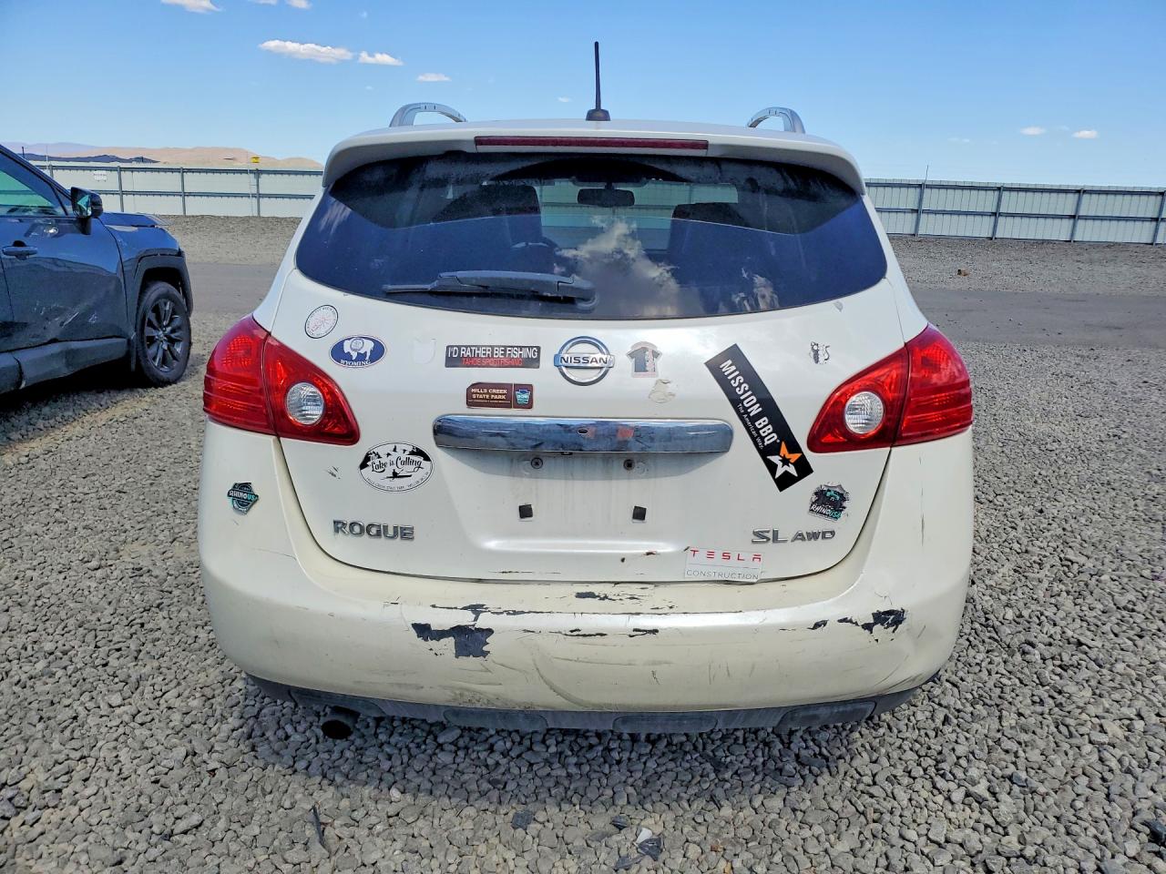 2011 Nissan Rogue S White vin: JN8AS5MV2BW267095