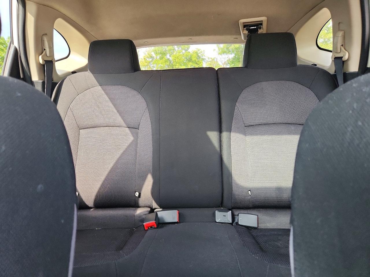 2011 Nissan Rogue S Белый vin: JN8AS5MV2BW276251