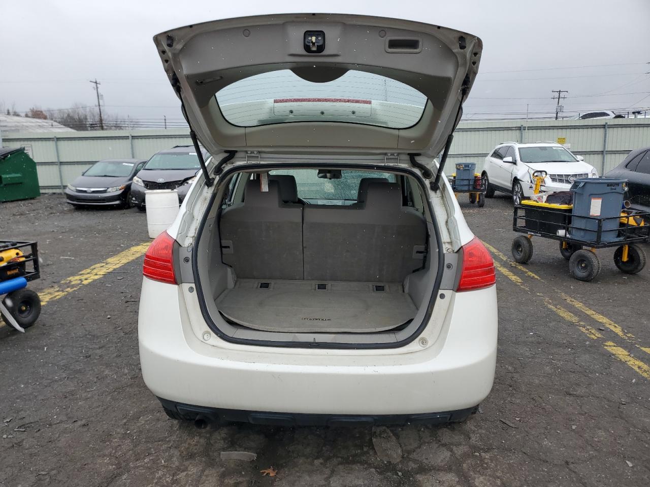 2011 Nissan Rogue S White vin: JN8AS5MV2BW277559