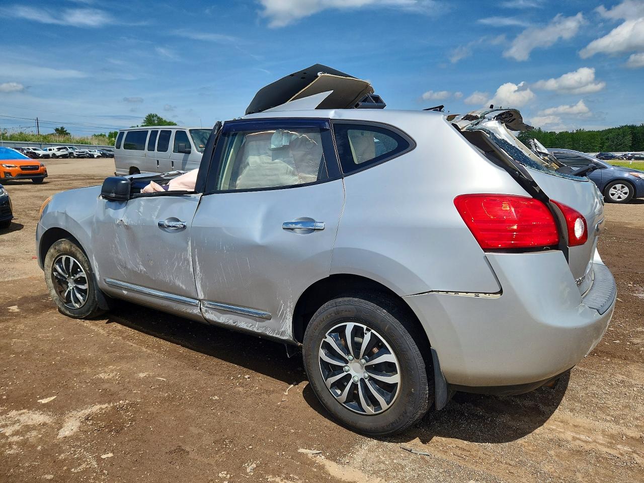 2011 Nissan Rogue S Silver vin: JN8AS5MV2BW278291