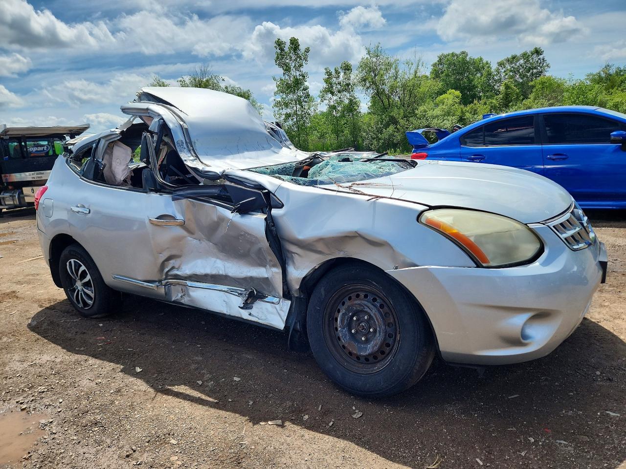 2011 Nissan Rogue S Silver vin: JN8AS5MV2BW278291
