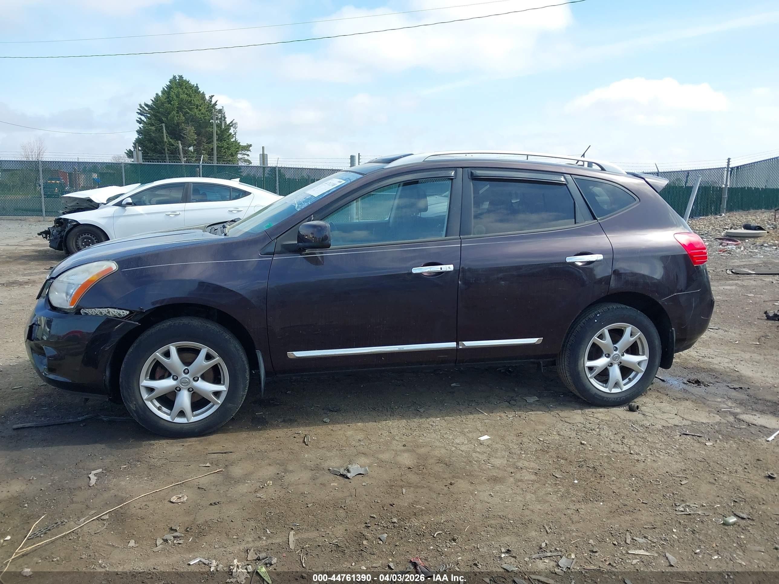 2011 Nissan Rogue Sv Maroon vin: JN8AS5MV2BW289291