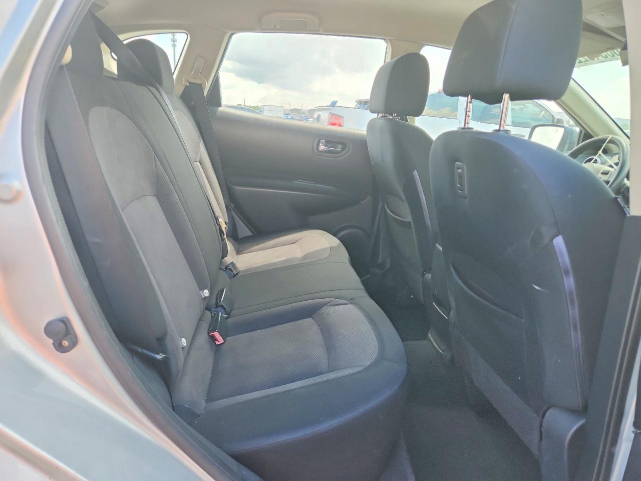 2011 Nissan Rogue S Silver vin: JN8AS5MV2BW293468
