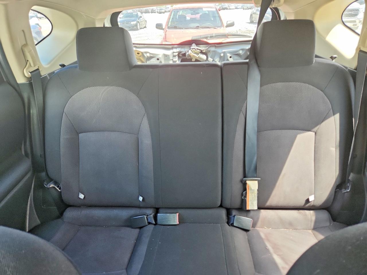 2011 Nissan Rogue S Silver vin: JN8AS5MV2BW293468