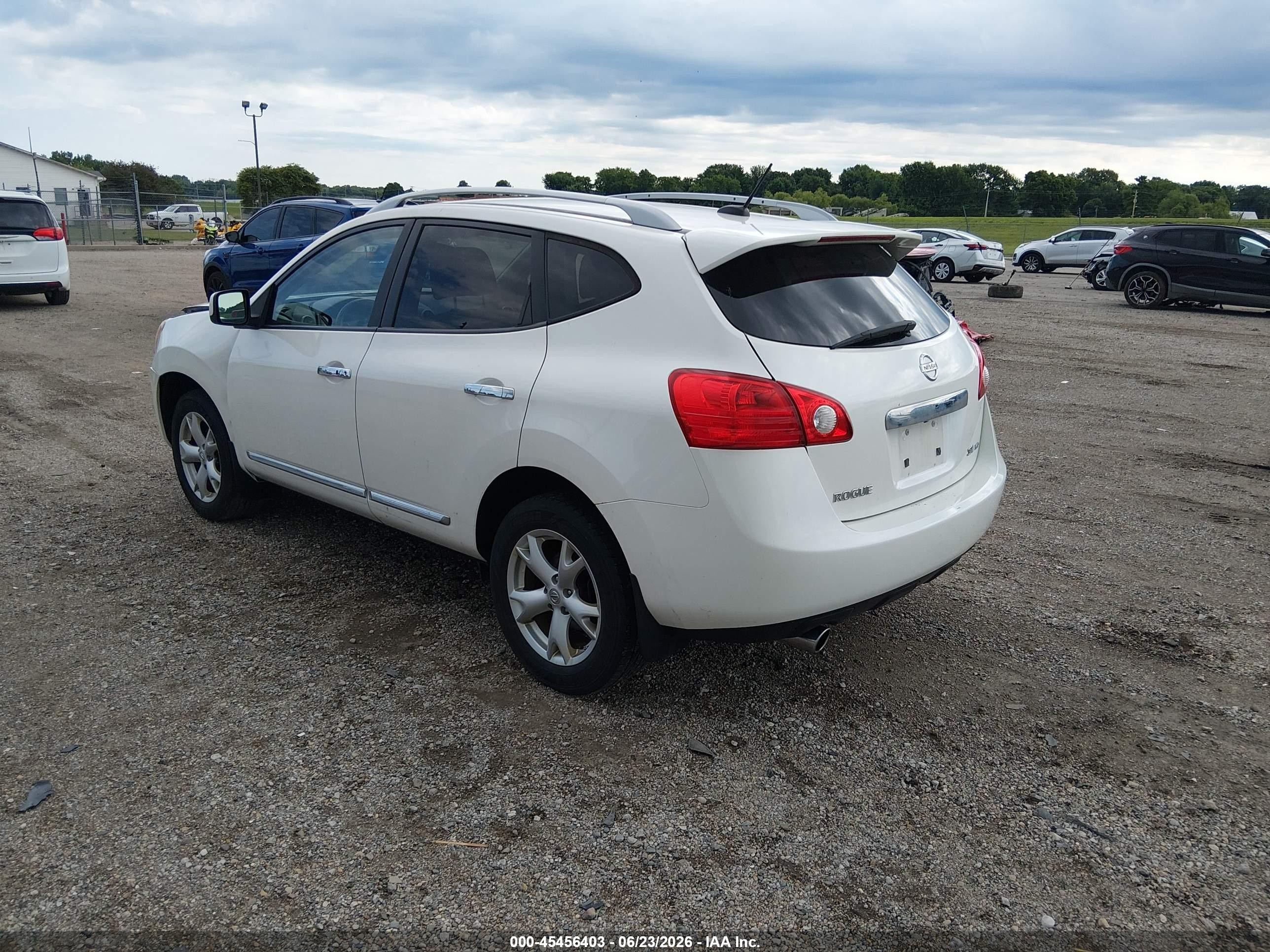 2011 Nissan Rogue Sv White vin: JN8AS5MV2BW301231