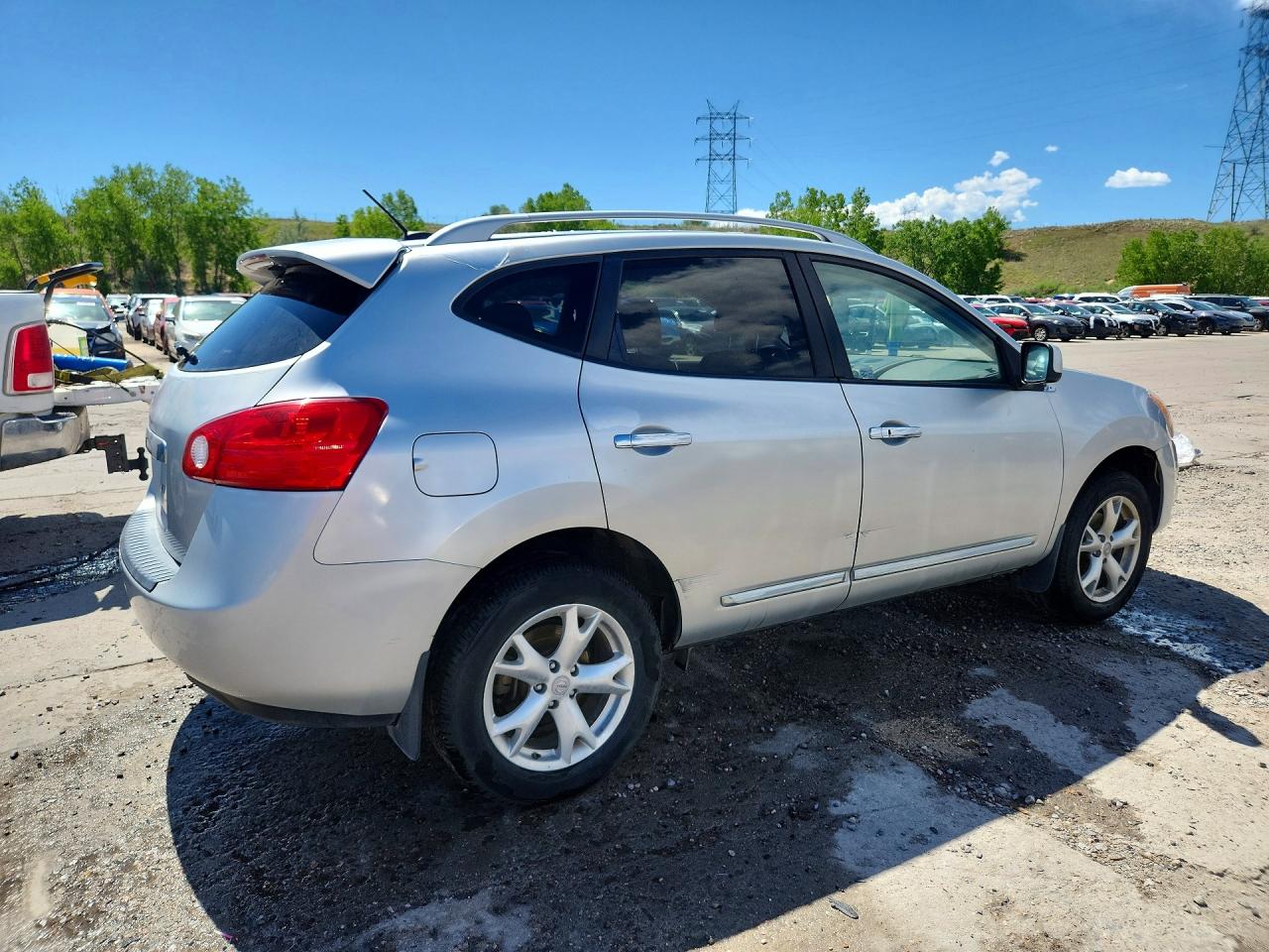 2011 Nissan Rogue S Серебряный vin: JN8AS5MV2BW676990