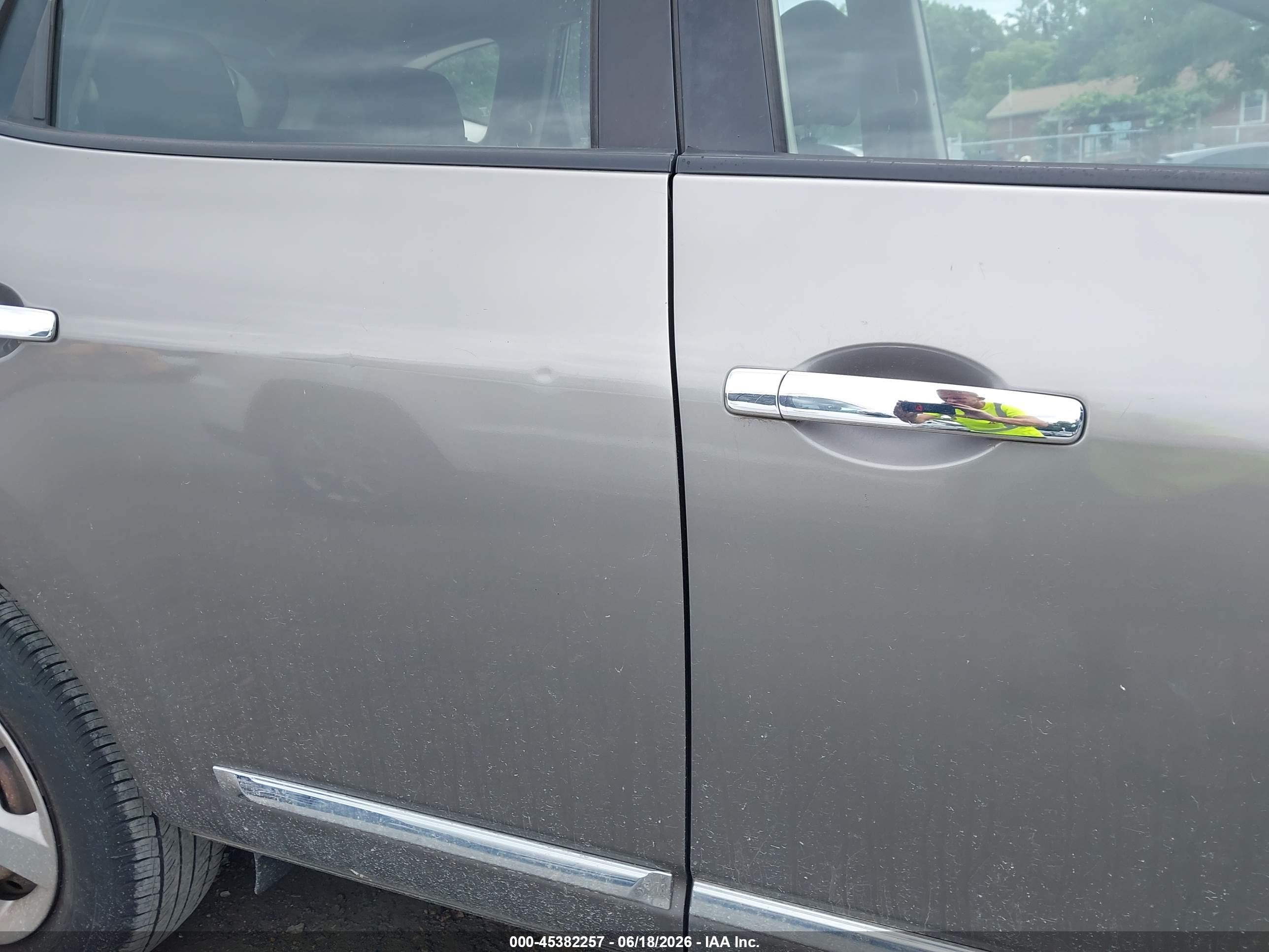 2011 Nissan Rogue S Gray vin: JN8AS5MV2BW680957