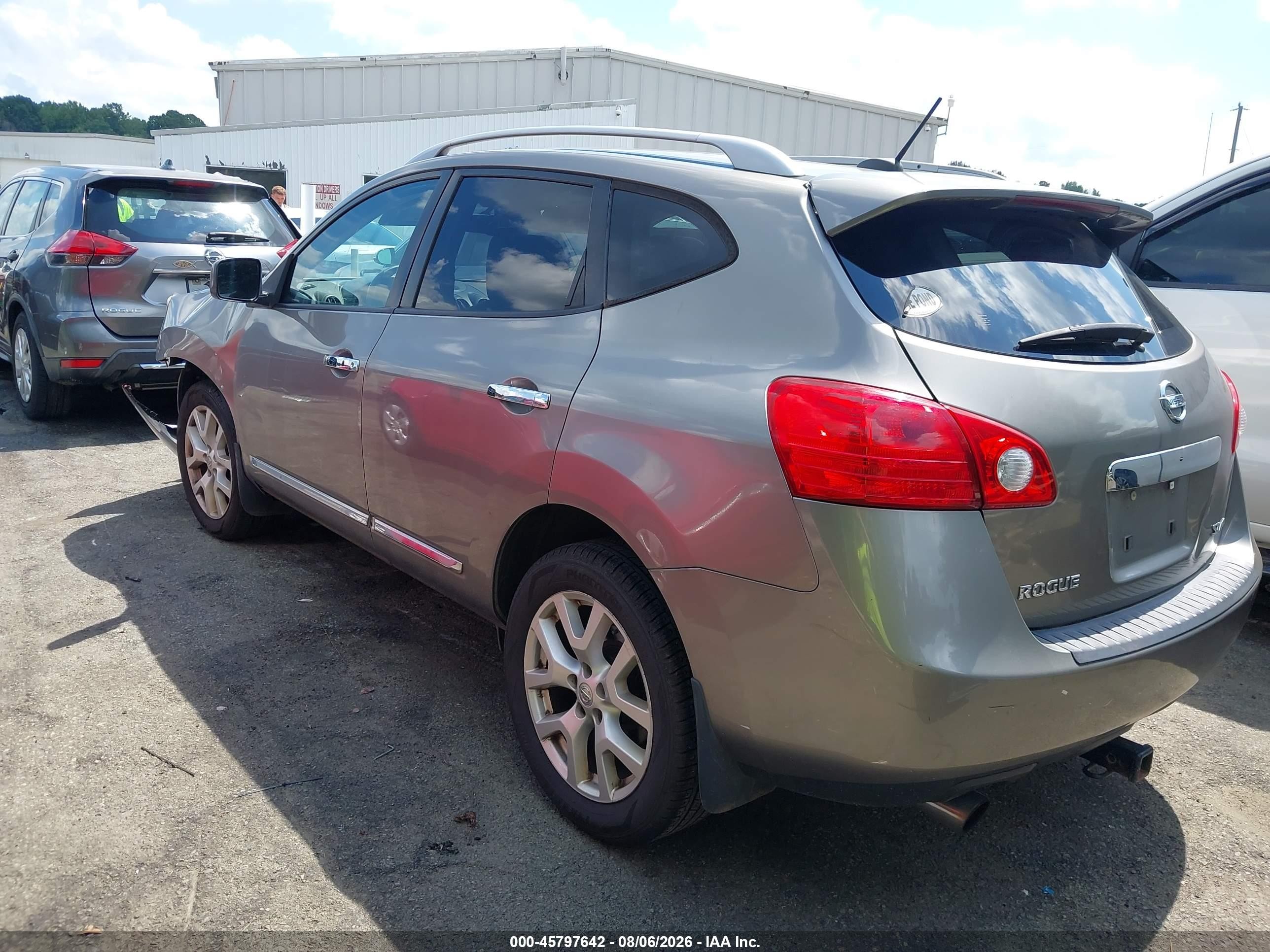 2011 Nissan Rogue Sv Gold vin: JN8AS5MV2BW681834