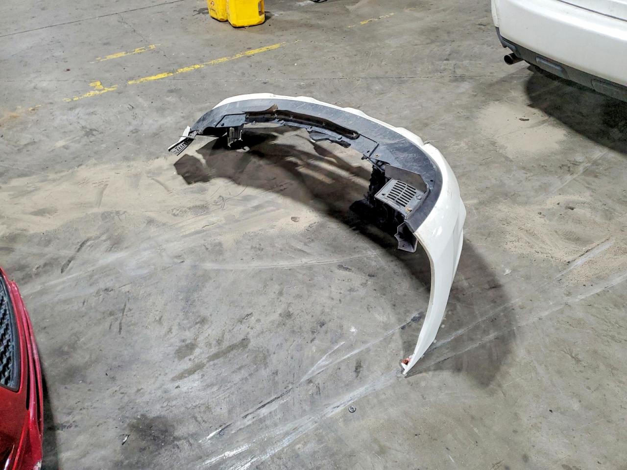 2012 Nissan Rogue S White vin: JN8AS5MV2CW368171