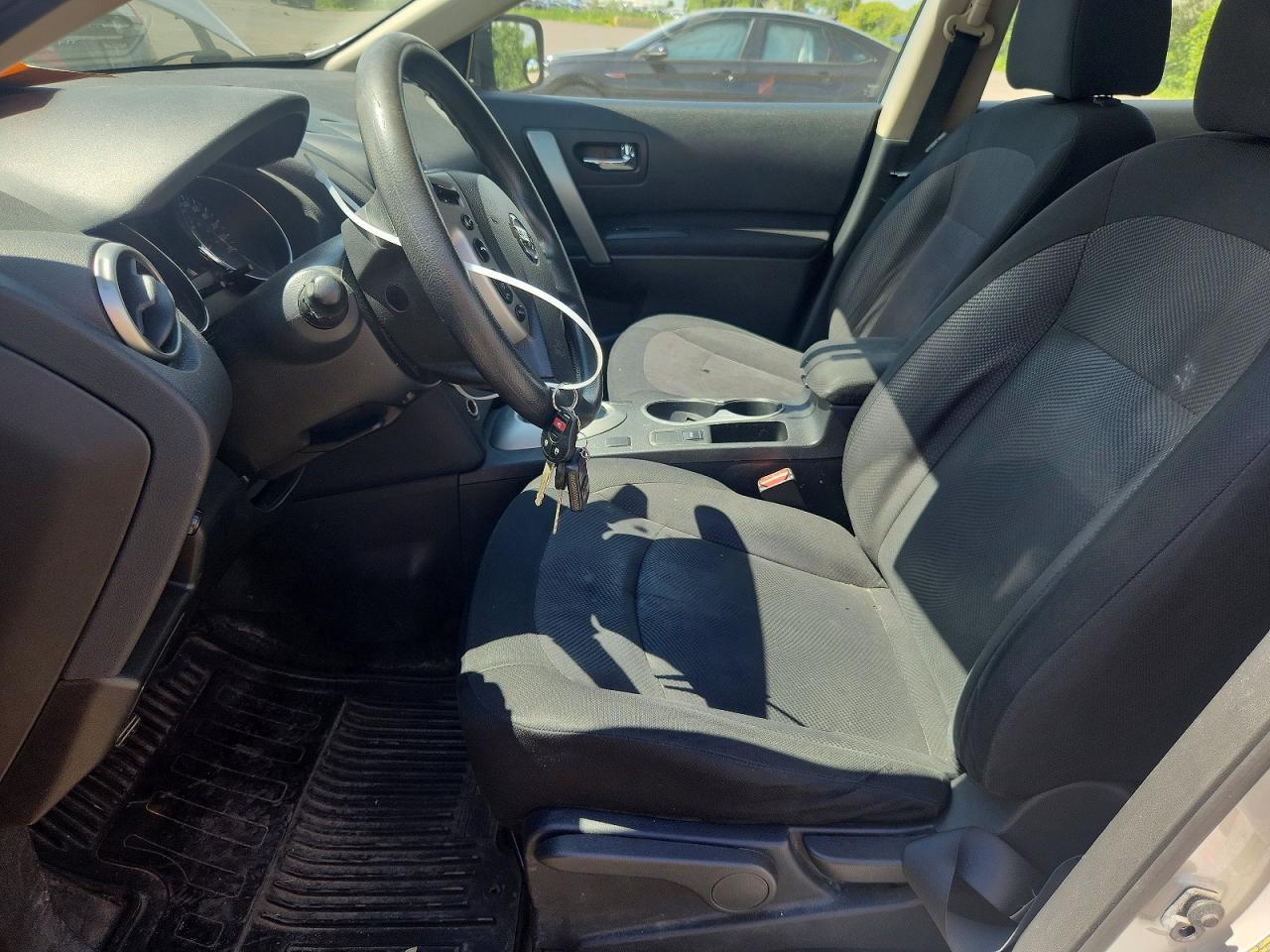 2012 Nissan Rogue S Silver vin: JN8AS5MV2CW402657