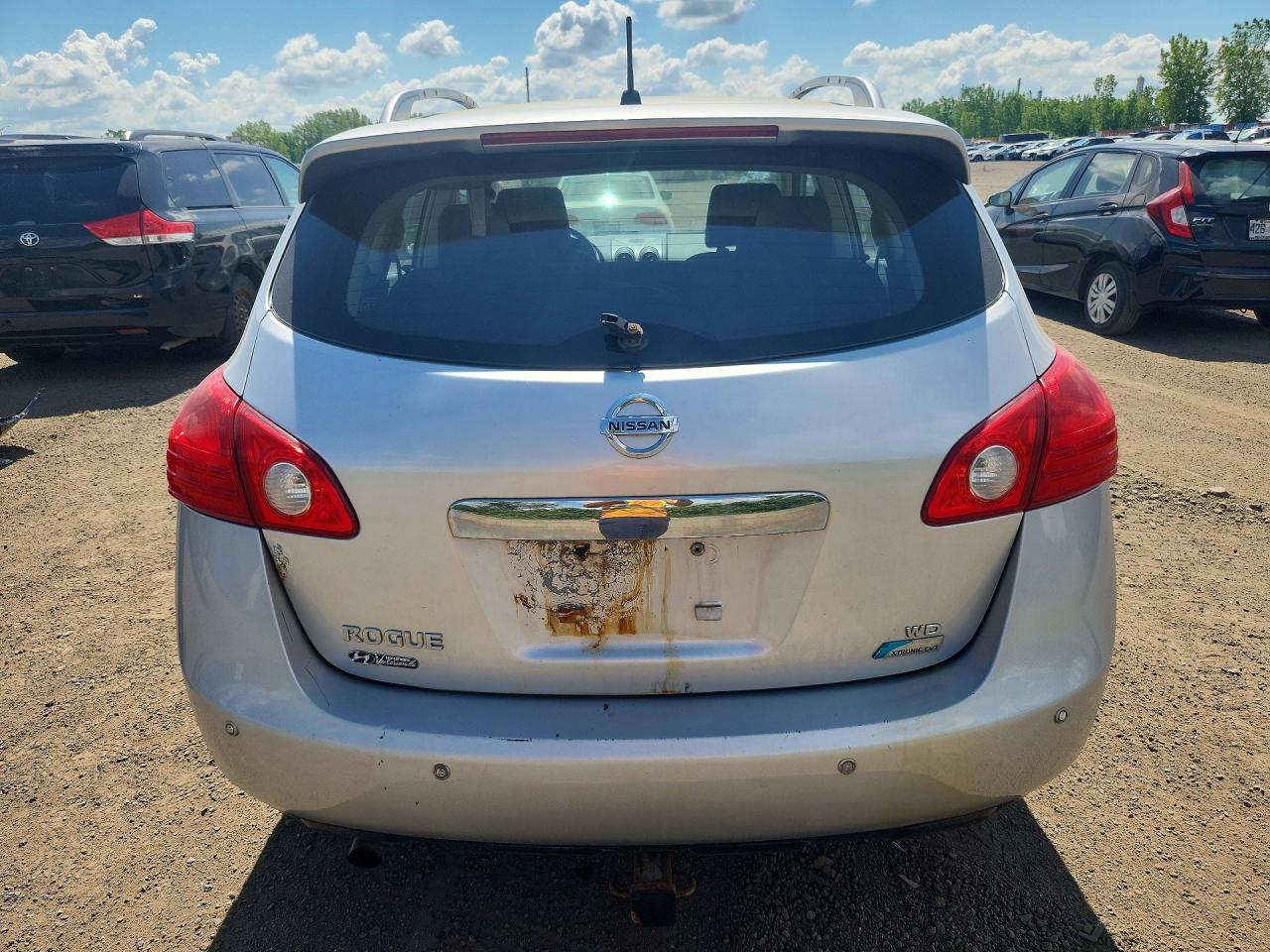 2012 Nissan Rogue S Silver vin: JN8AS5MV2CW402657