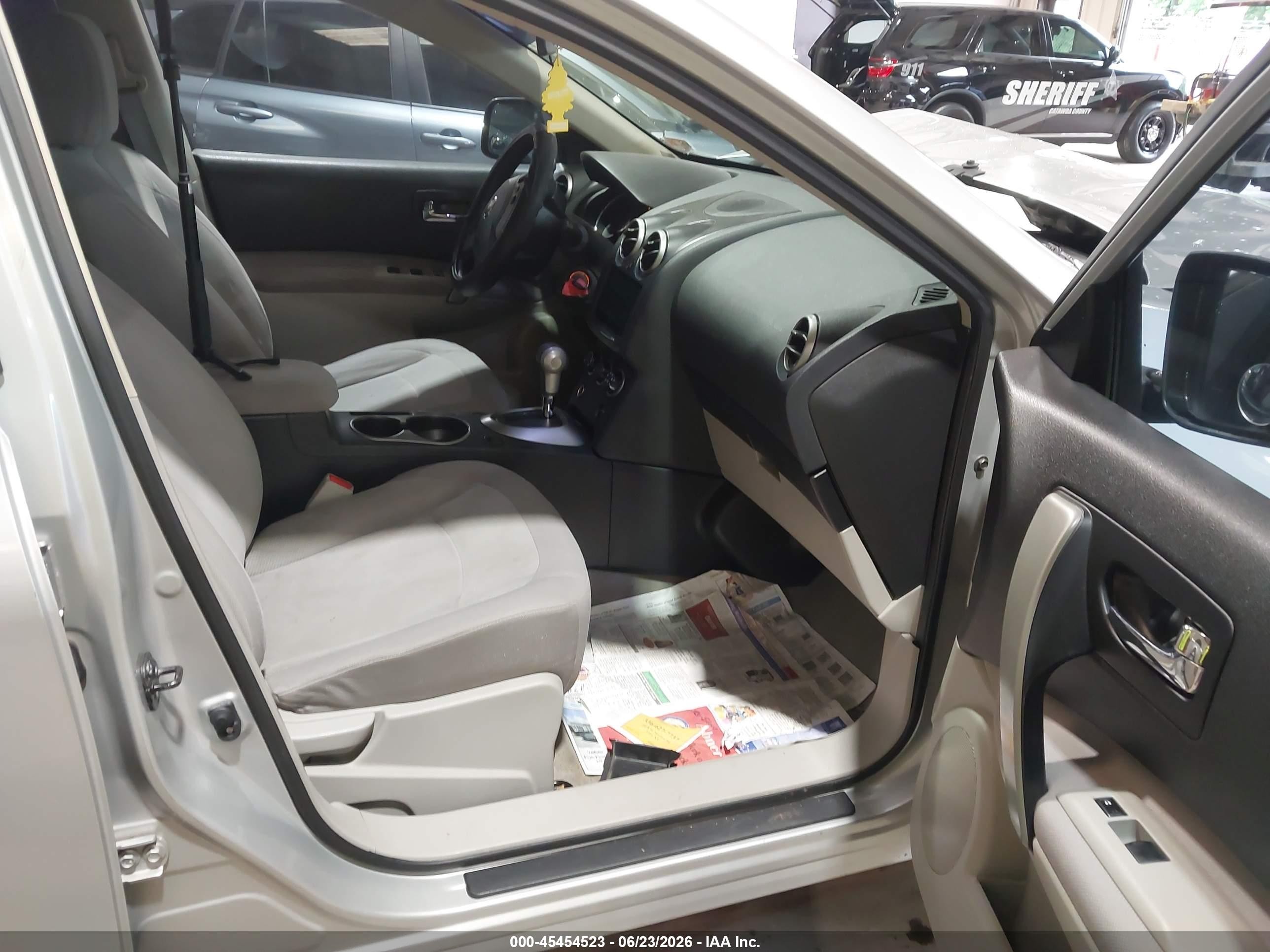 2012 Nissan Rogue S Silver vin: JN8AS5MV2CW405803