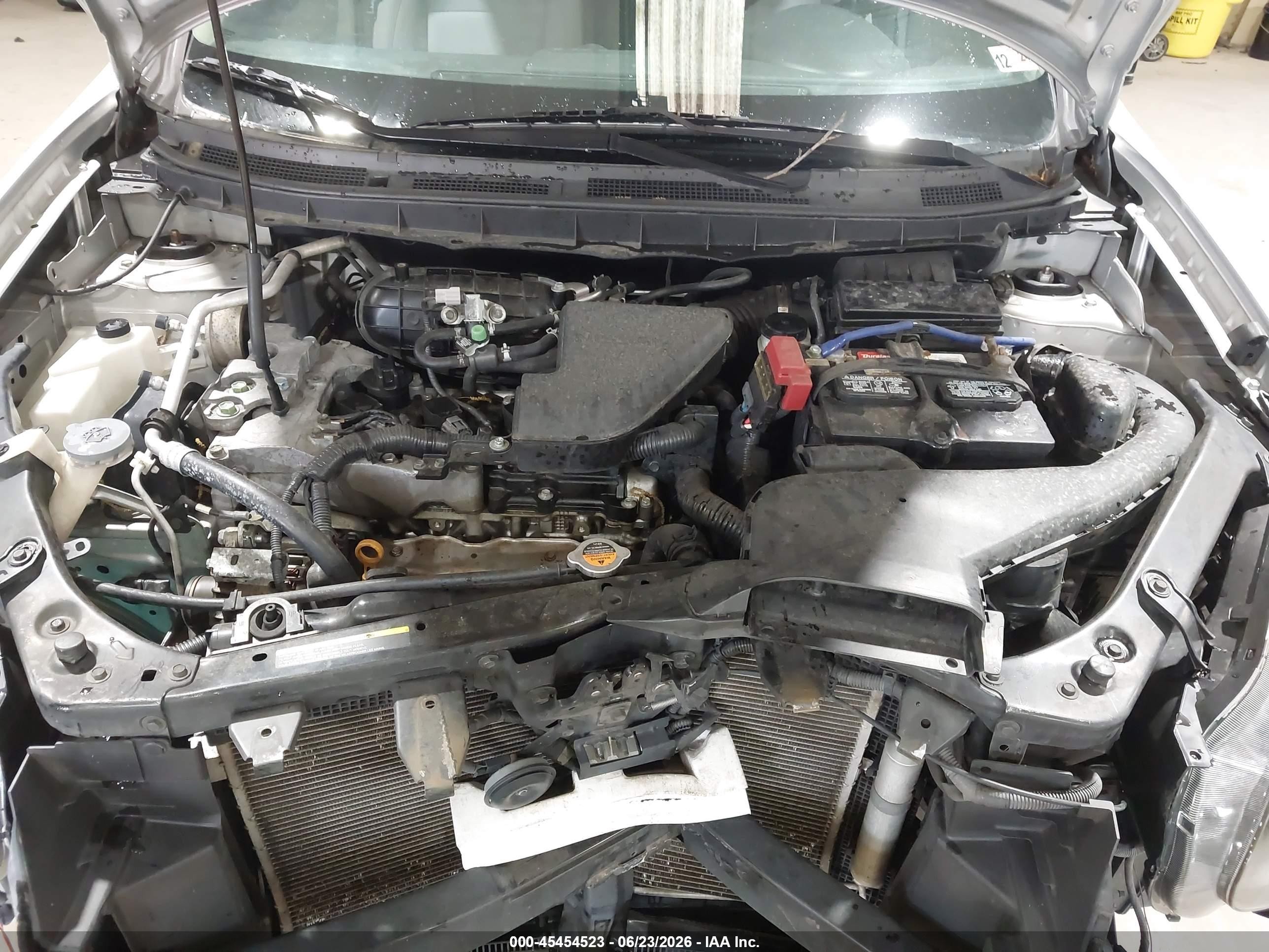 2012 Nissan Rogue S Silver vin: JN8AS5MV2CW405803