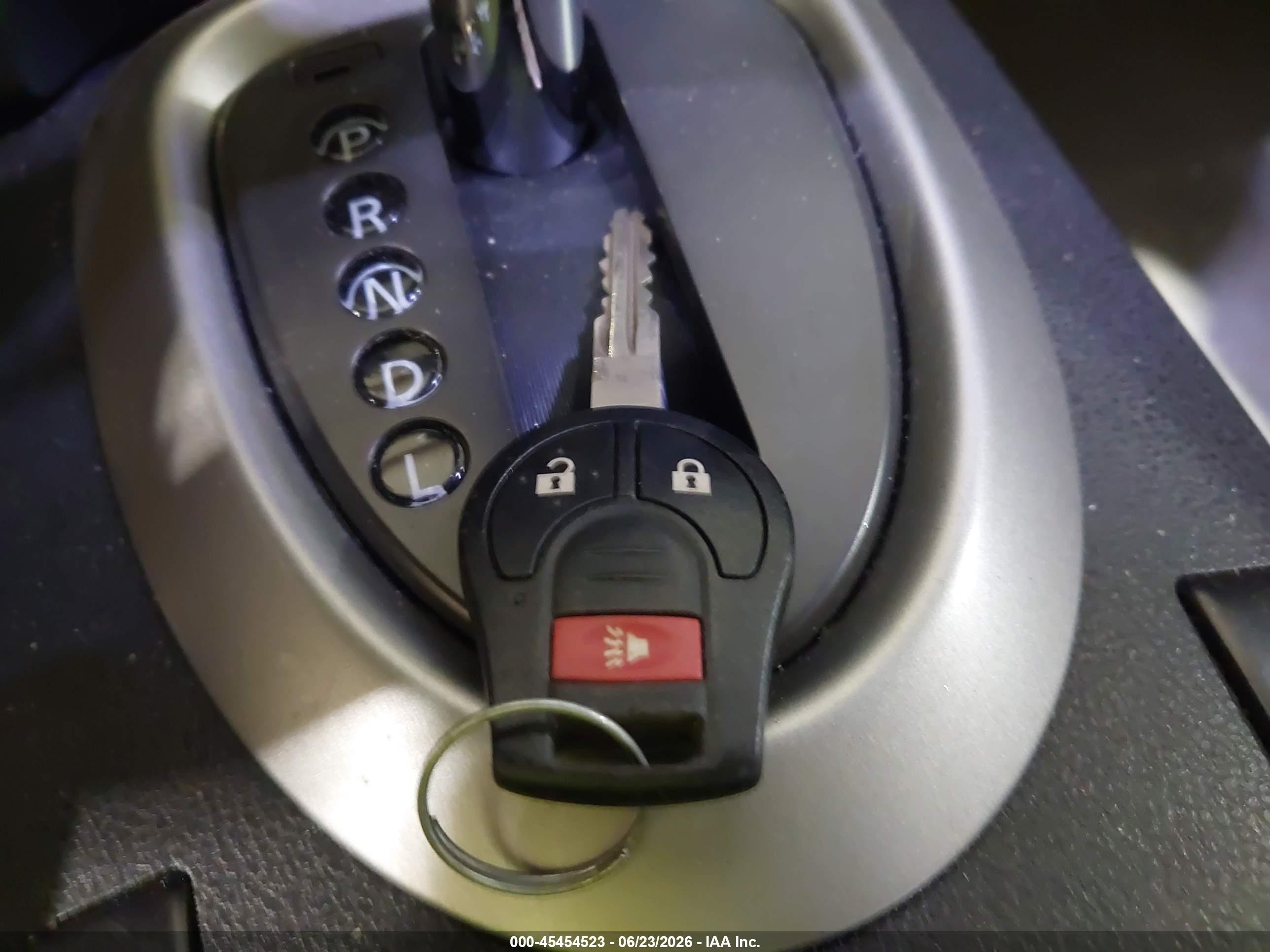 2012 Nissan Rogue S Silver vin: JN8AS5MV2CW405803