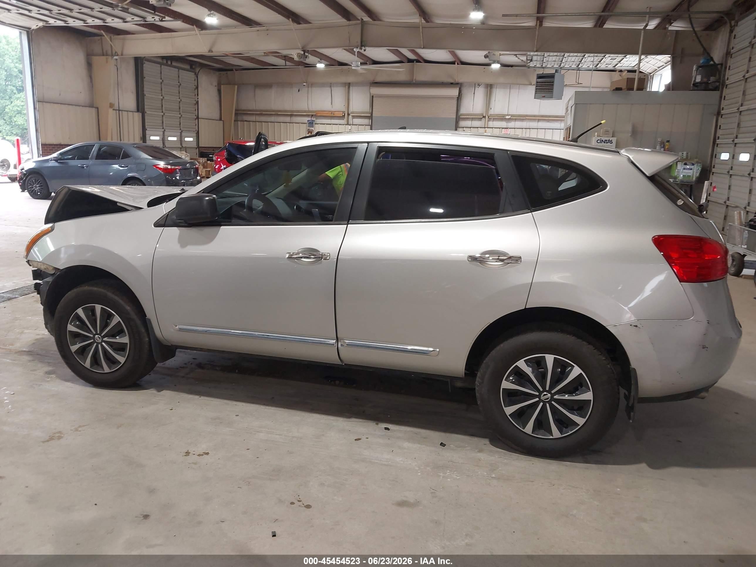 2012 Nissan Rogue S Silver vin: JN8AS5MV2CW405803