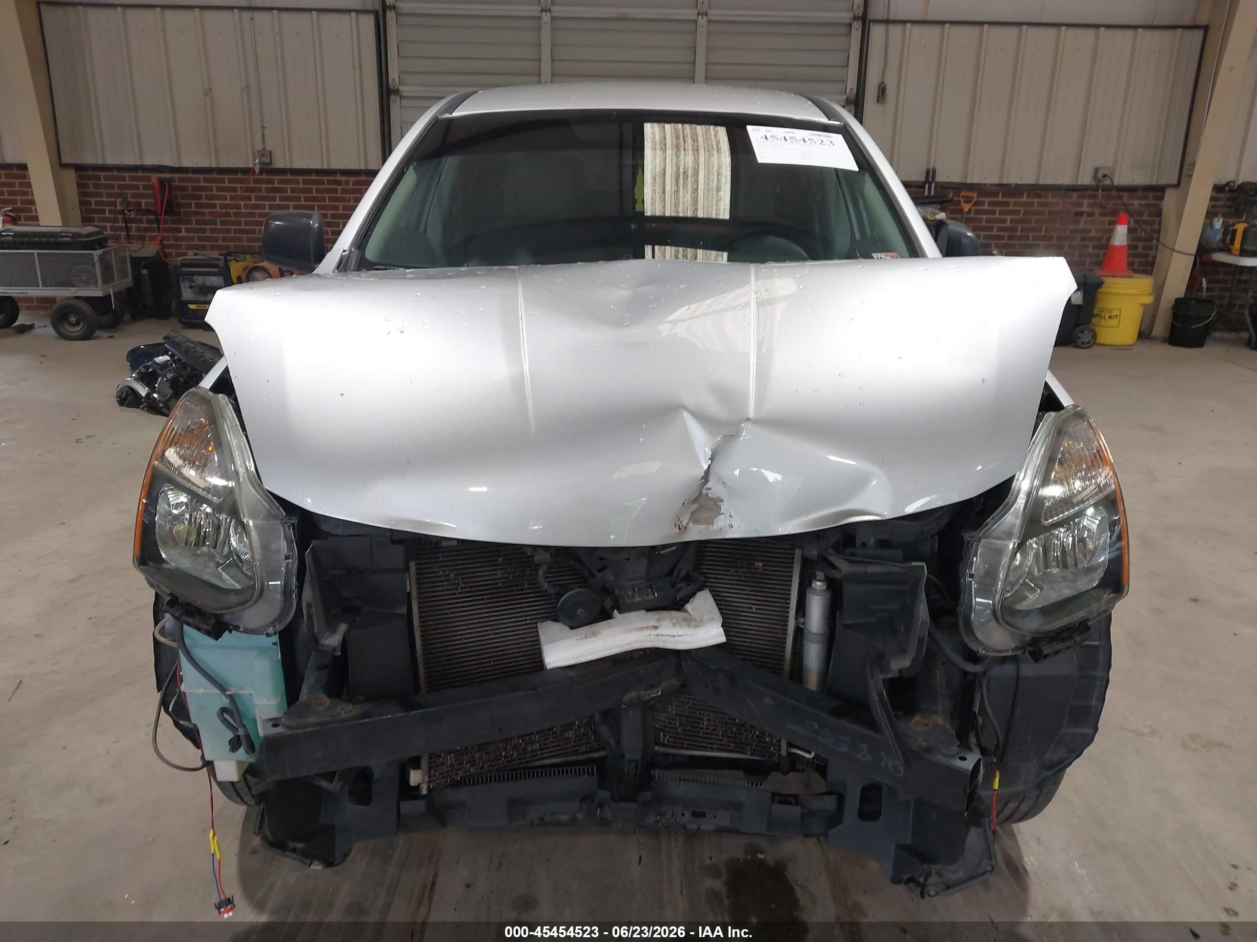 2012 Nissan Rogue S Silver vin: JN8AS5MV2CW405803