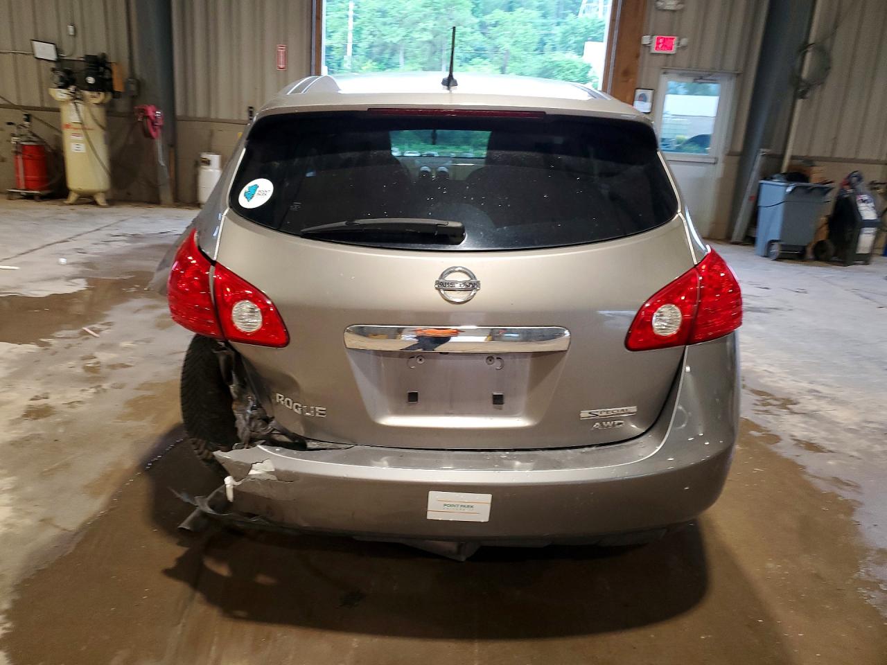 2012 Nissan Rogue S Silver vin: JN8AS5MV2CW421547