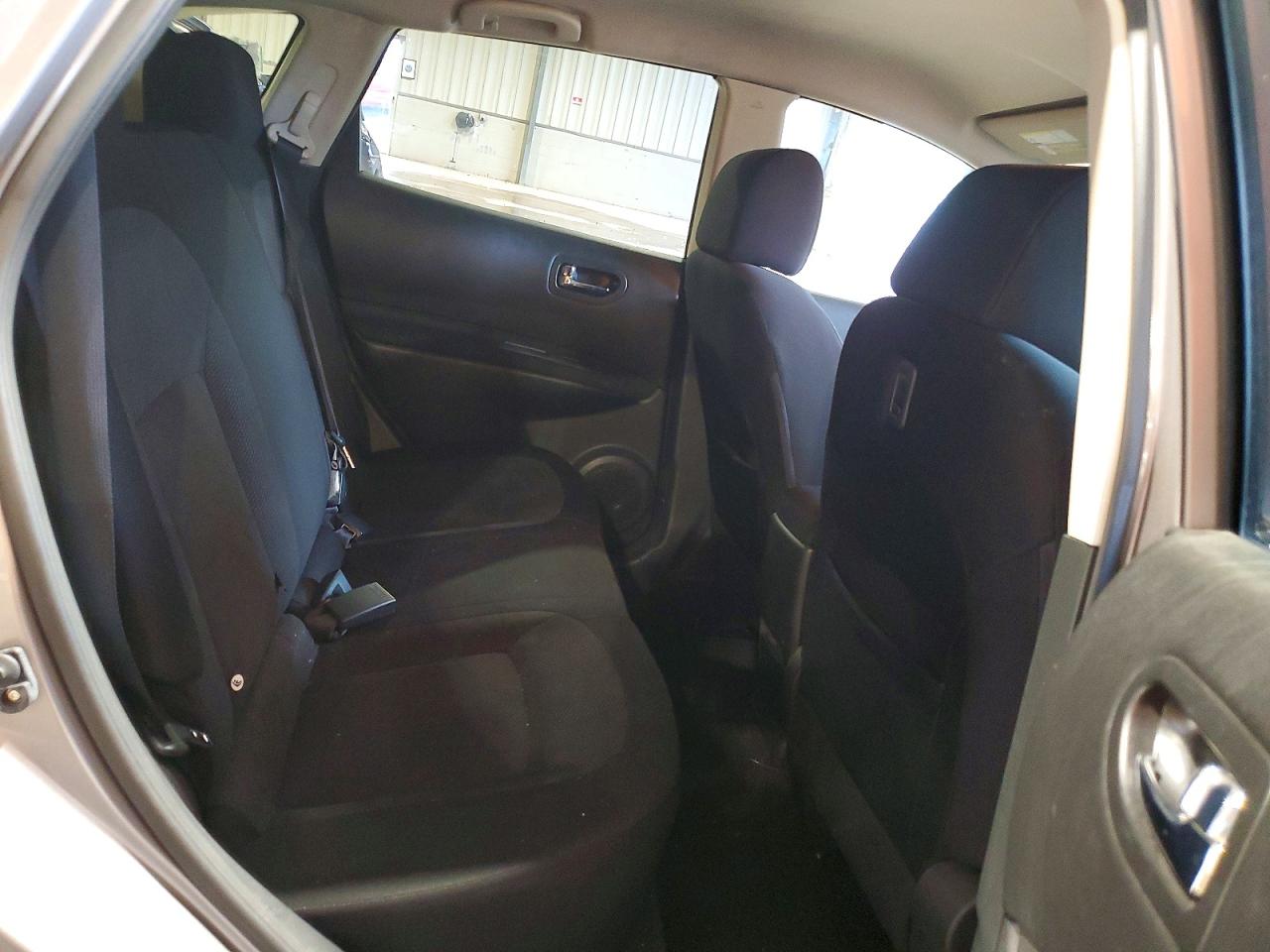 2012 Nissan Rogue S Silver vin: JN8AS5MV2CW421547