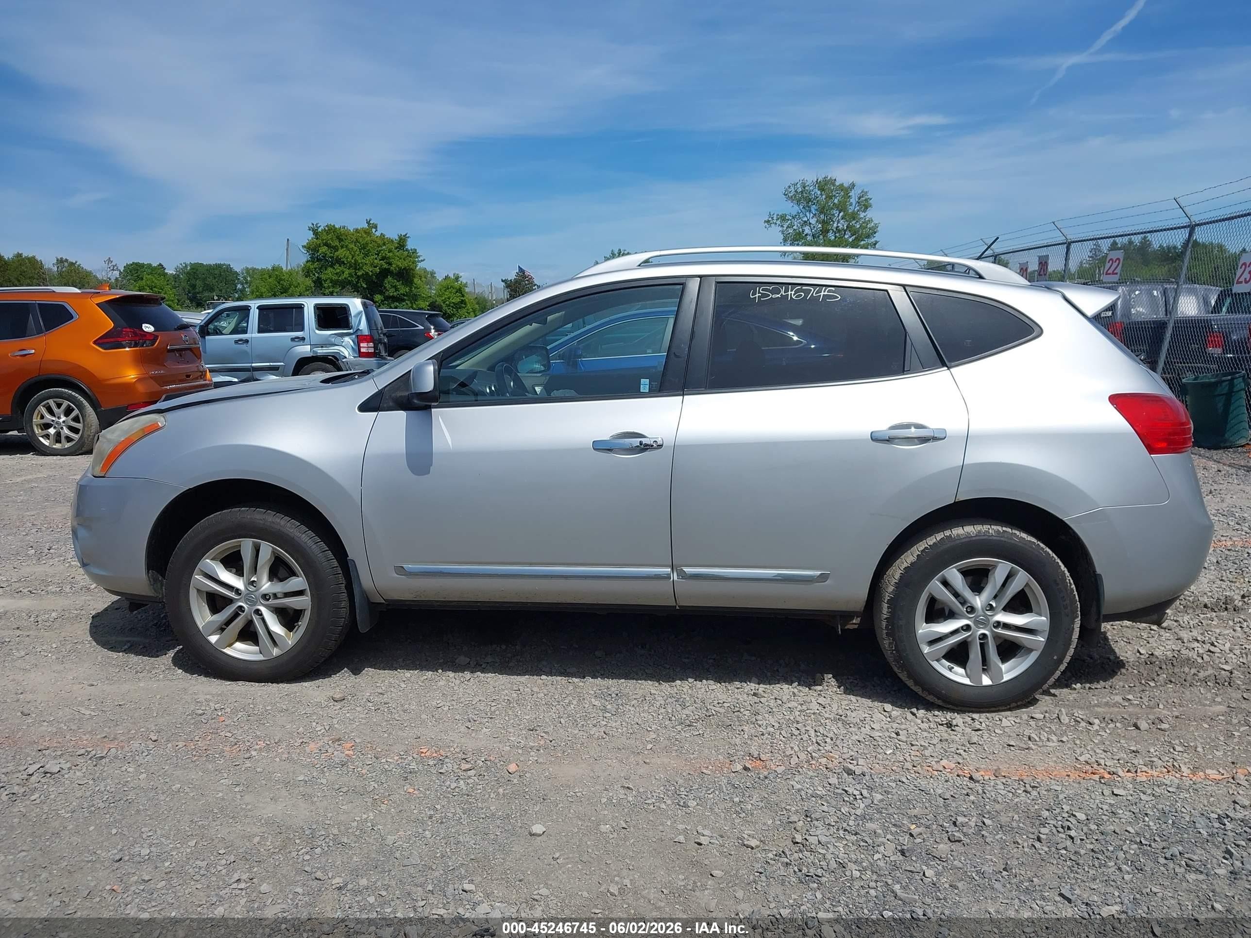 2012 Nissan Rogue Sv Silver vin: JN8AS5MV2CW717734