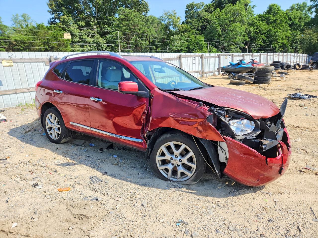 2013 Nissan Rogue S Red vin: JN8AS5MV2DW103719