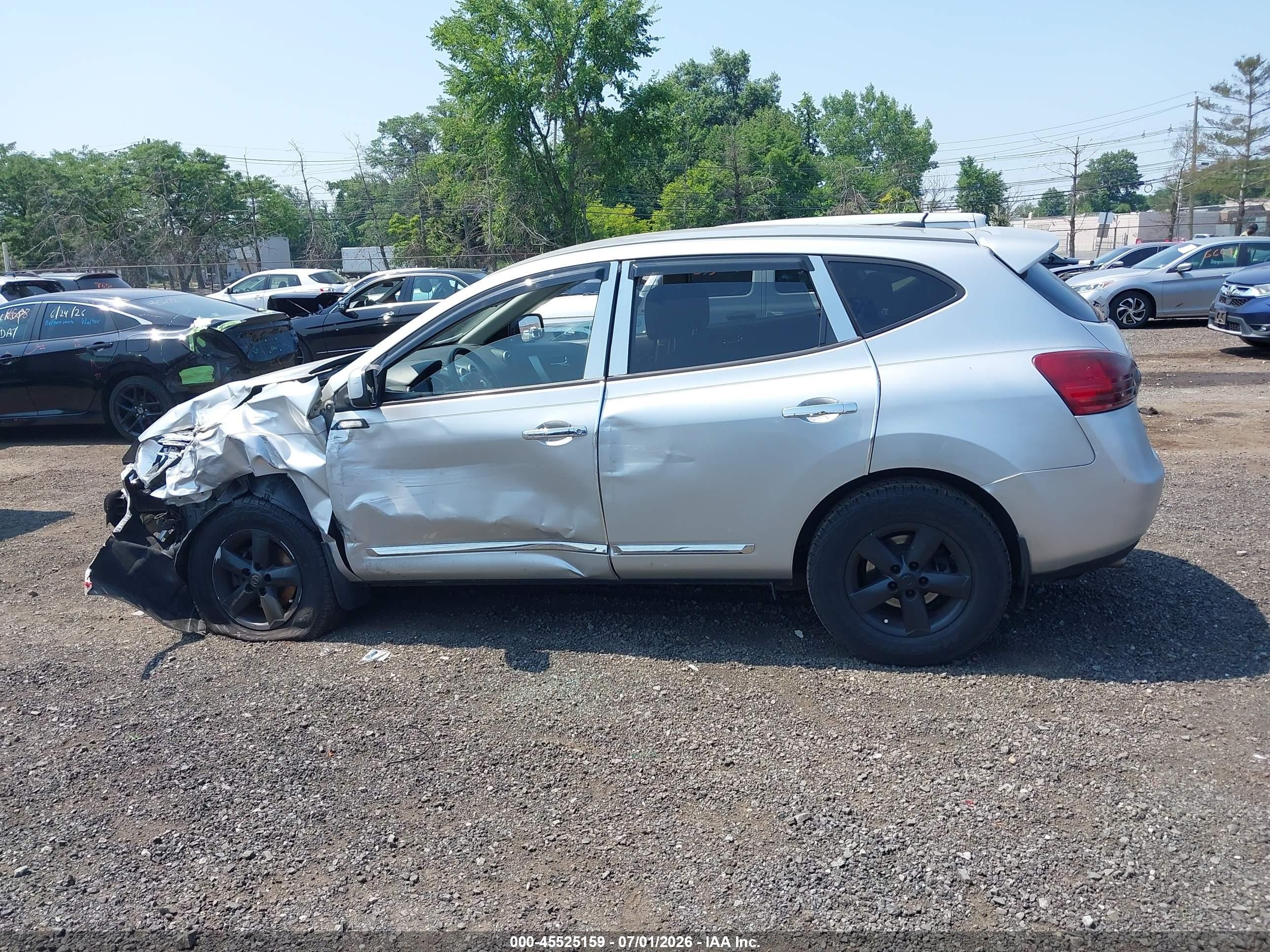 2013 Nissan Rogue S Silver vin: JN8AS5MV2DW106930