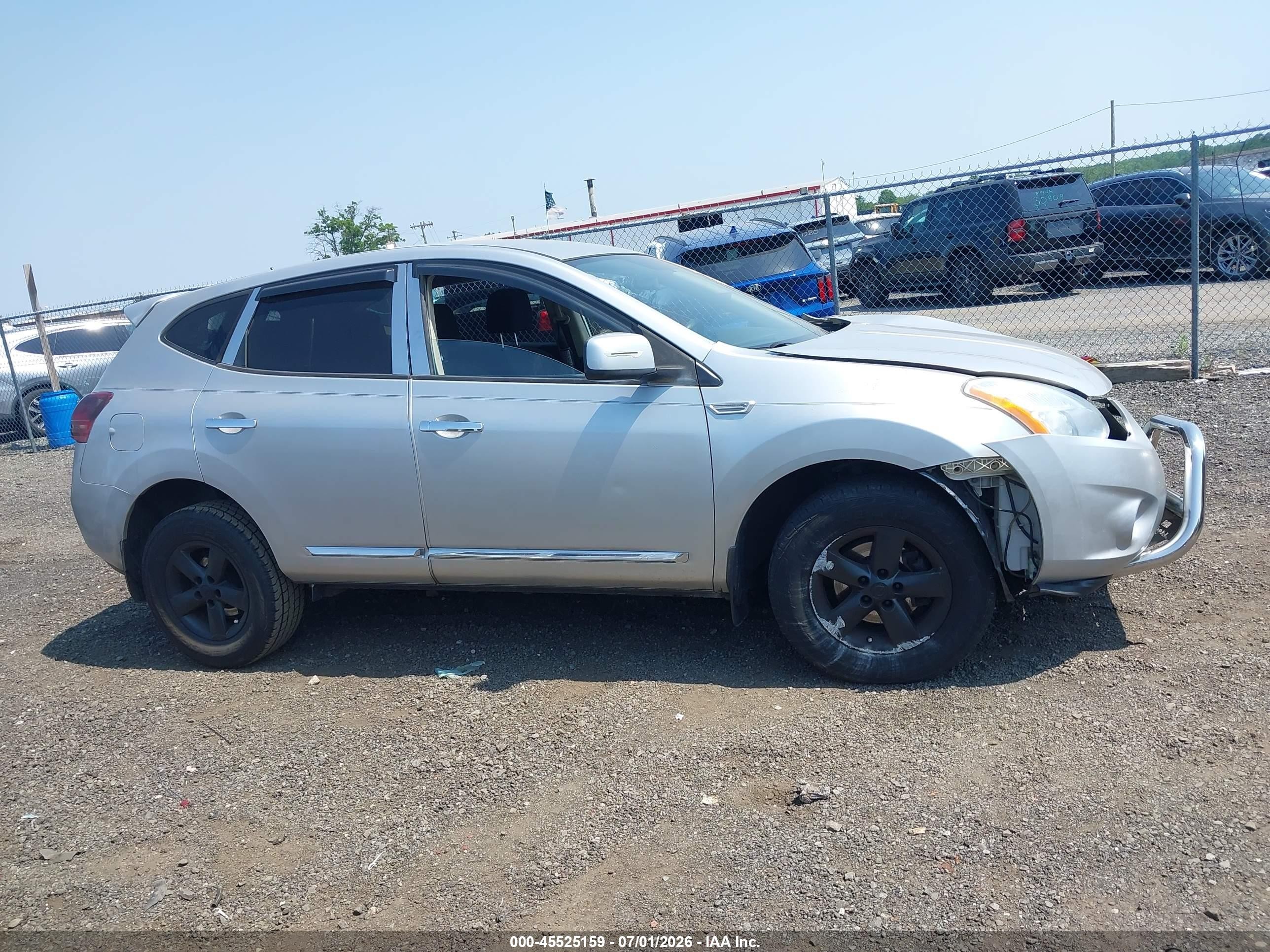 2013 Nissan Rogue S Silver vin: JN8AS5MV2DW106930