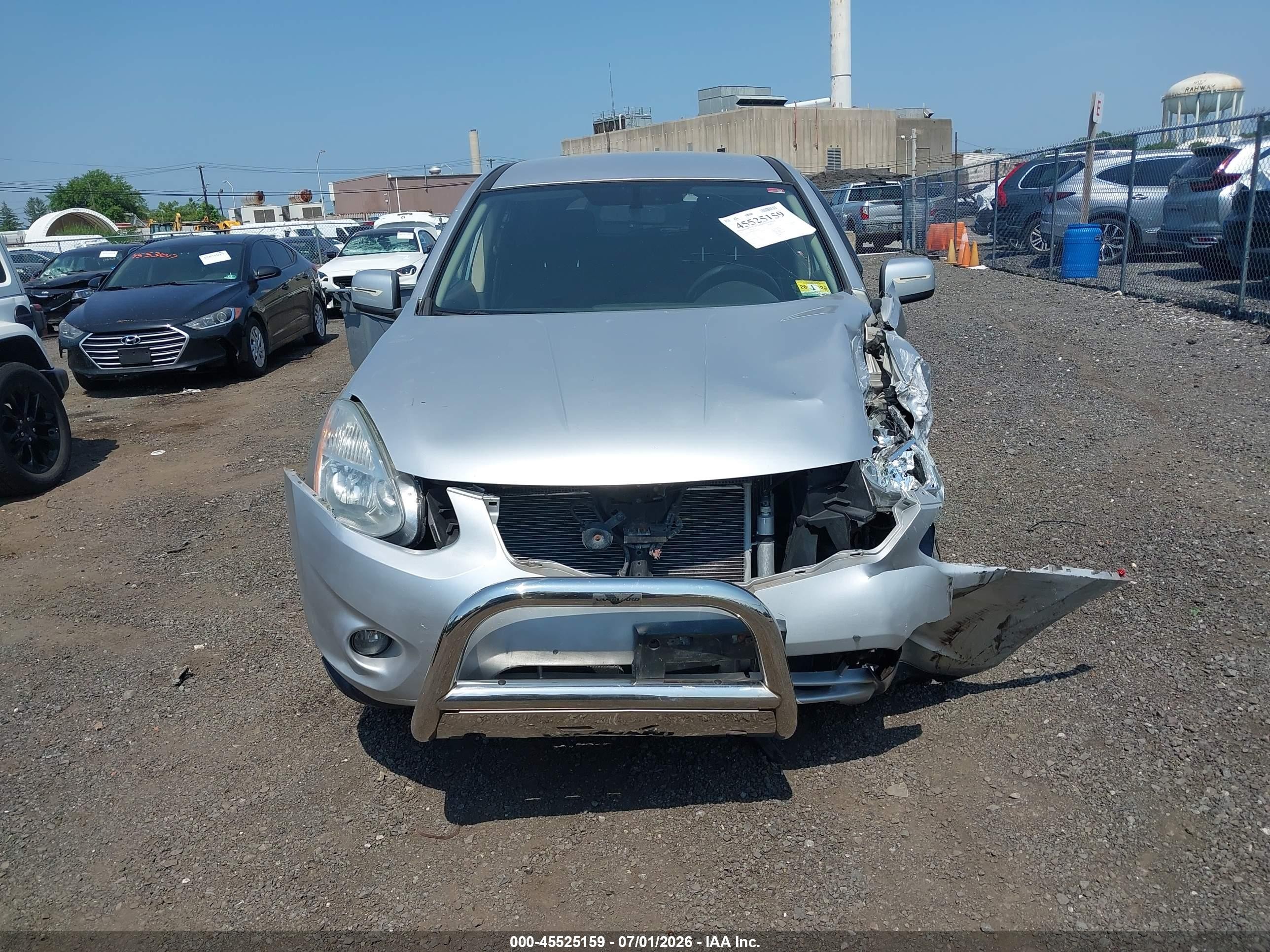 2013 Nissan Rogue S Silver vin: JN8AS5MV2DW106930