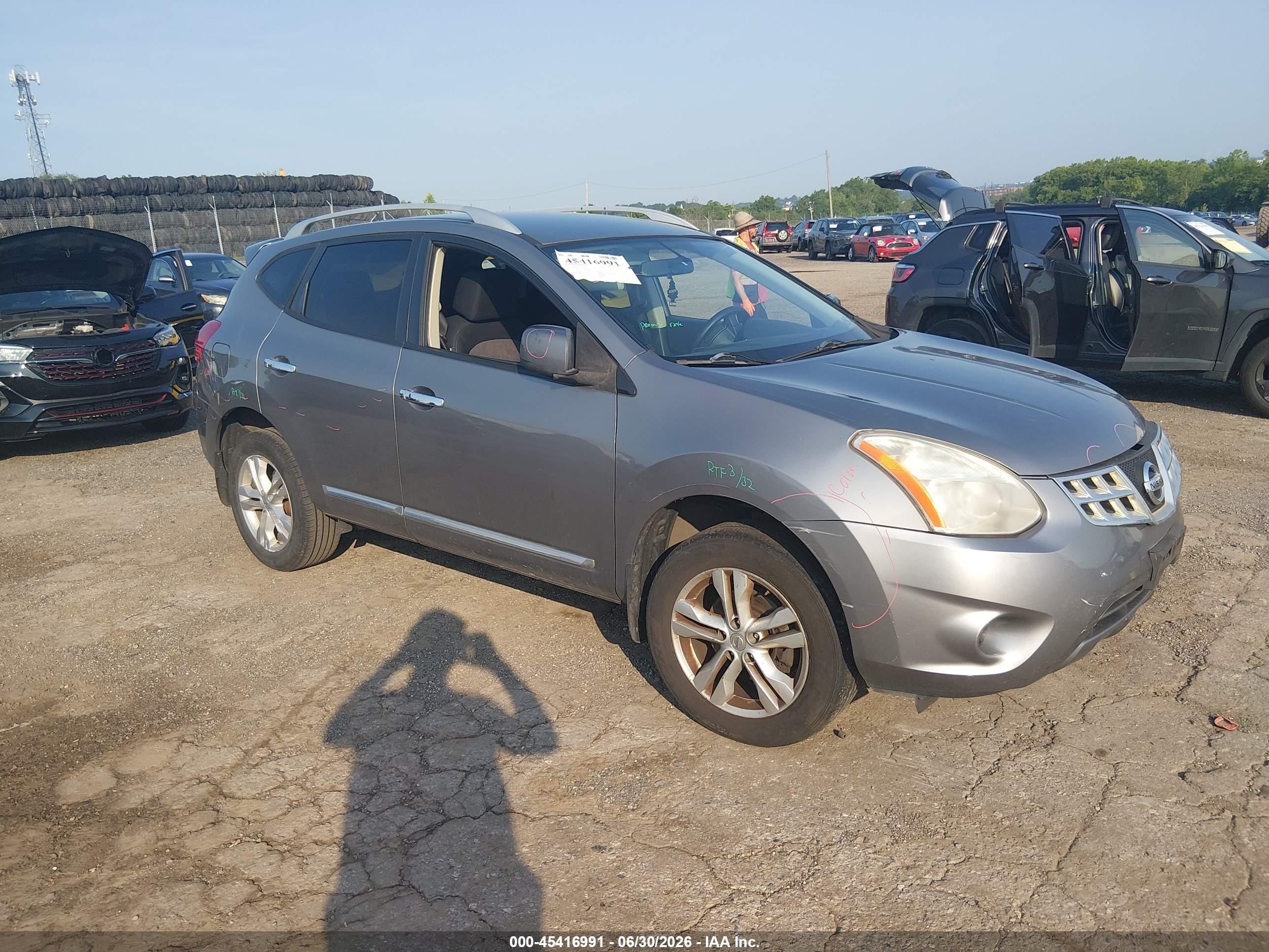 2013 Nissan Rogue Sv Champagne vin: JN8AS5MV2DW123579