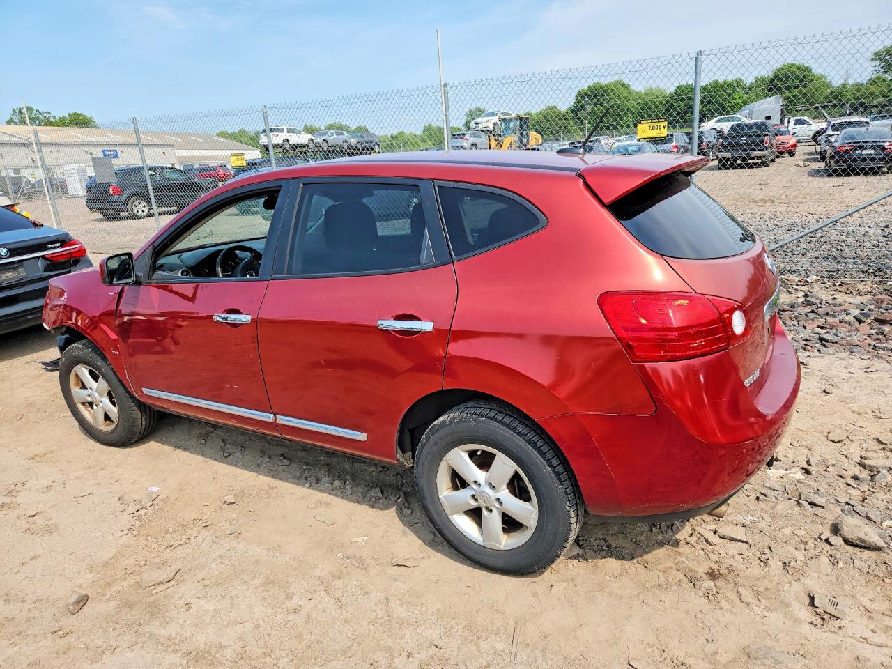 2013 Nissan Rogue S Red vin: JN8AS5MV2DW125364