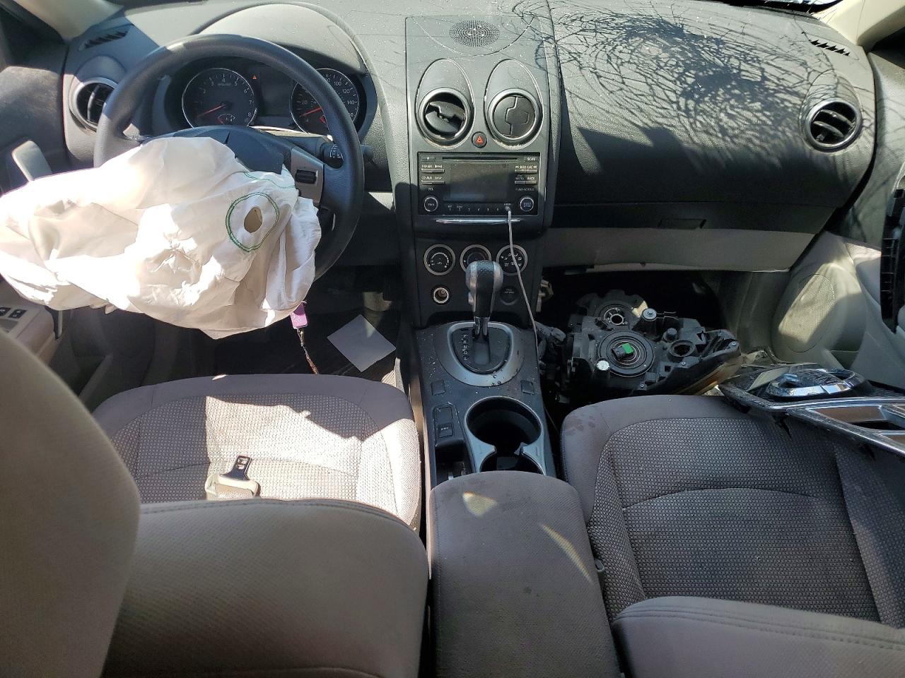 2013 Nissan Rogue S Серебряный vin: JN8AS5MV2DW125395