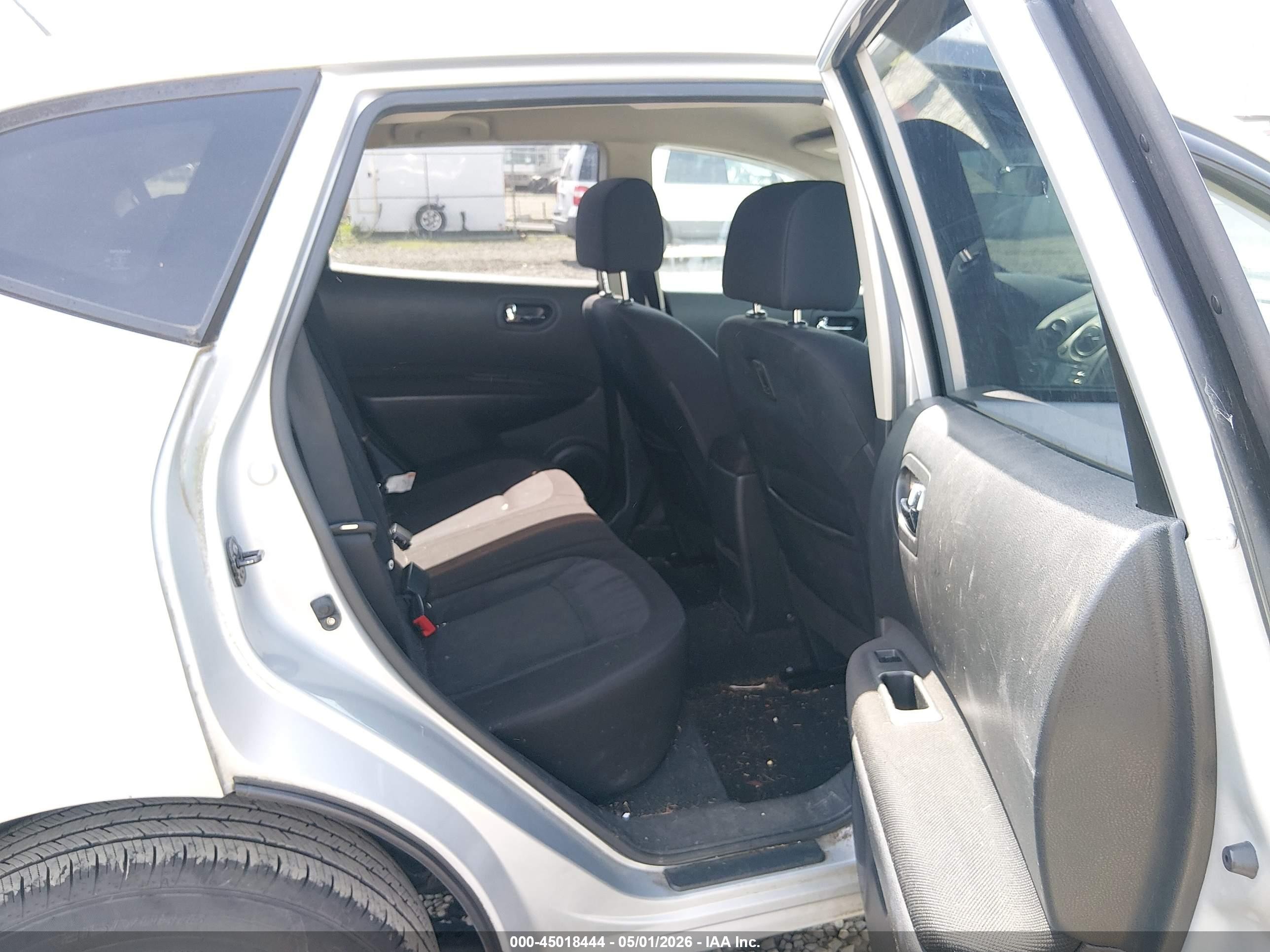2013 Nissan Rogue S Silver vin: JN8AS5MV2DW132587