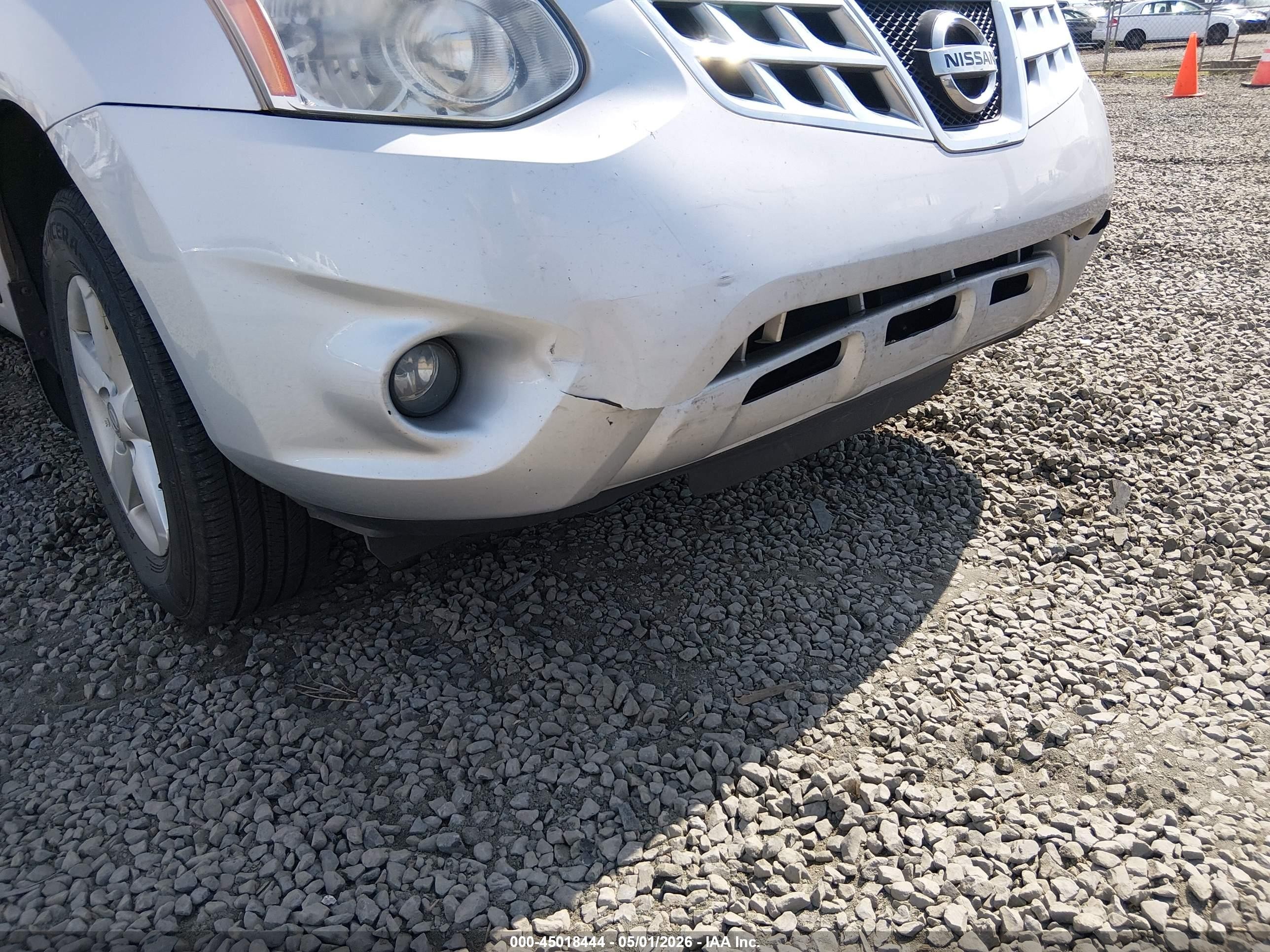 2013 Nissan Rogue S Silver vin: JN8AS5MV2DW132587