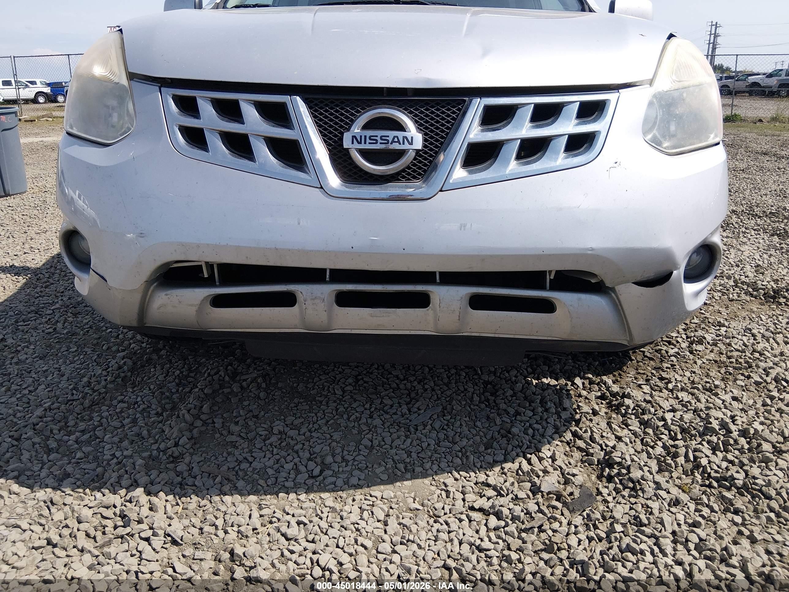 2013 Nissan Rogue S Silver vin: JN8AS5MV2DW132587